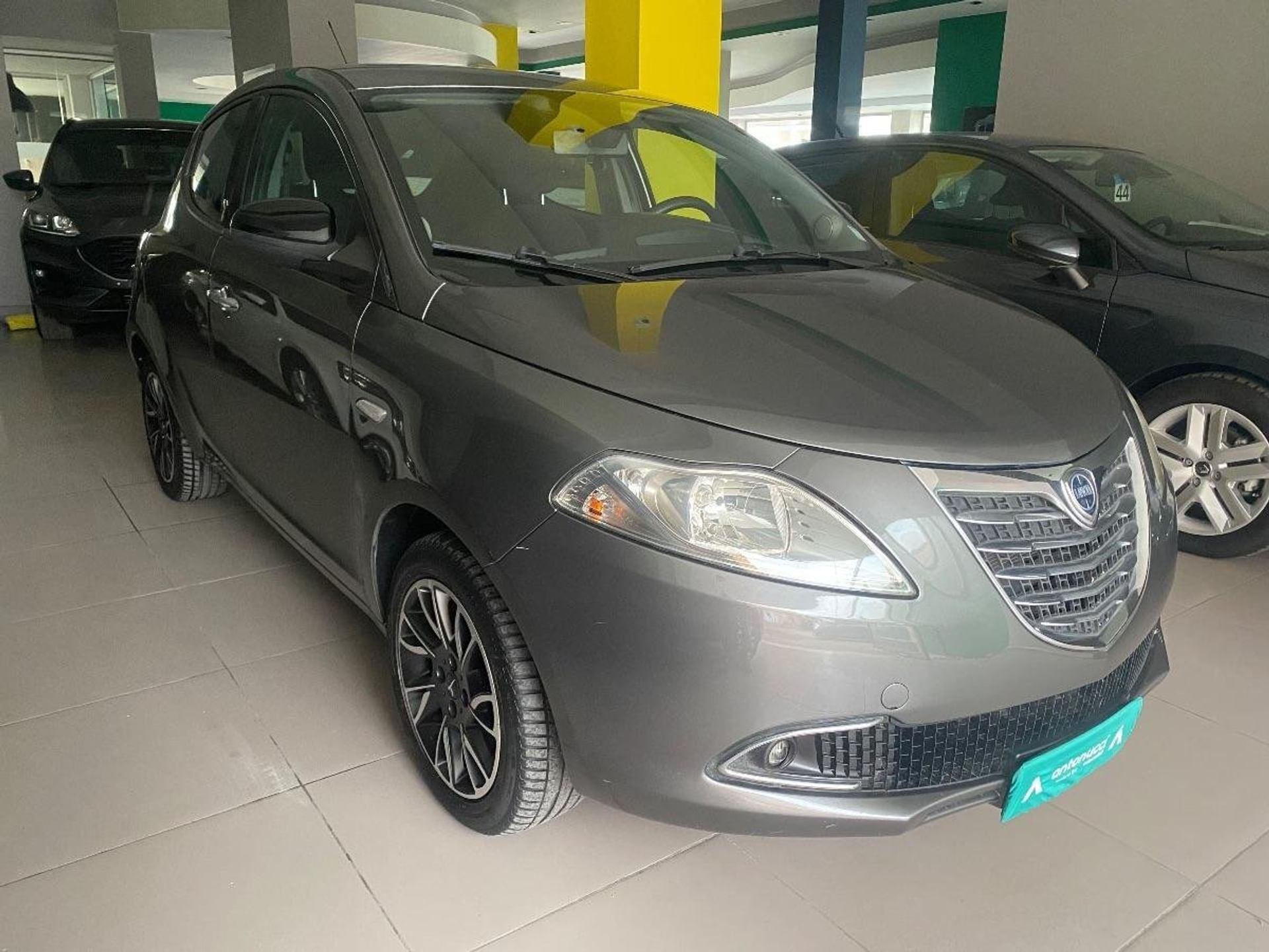 Lancia Ypsilon
