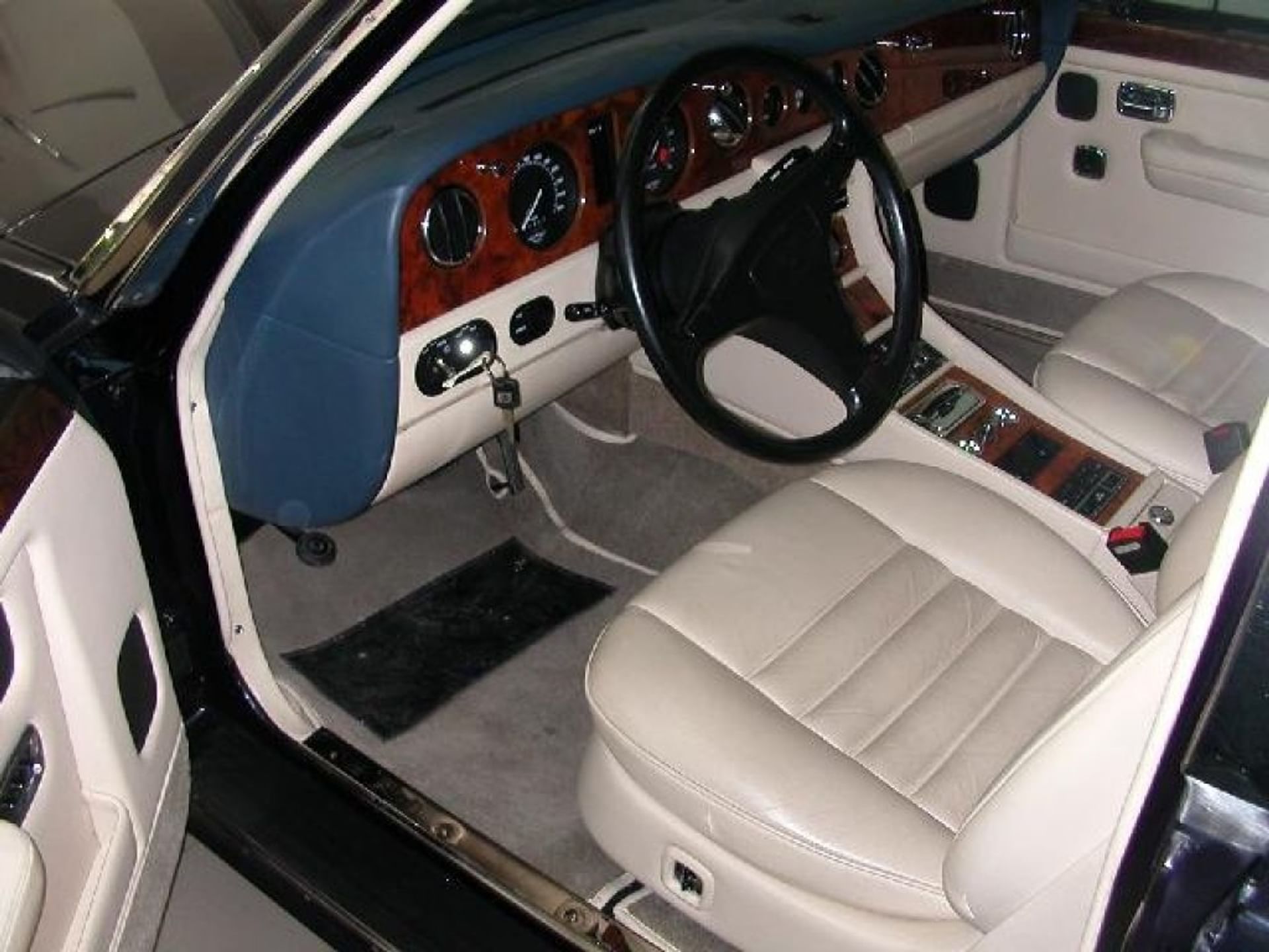 Bentley R - Sedili