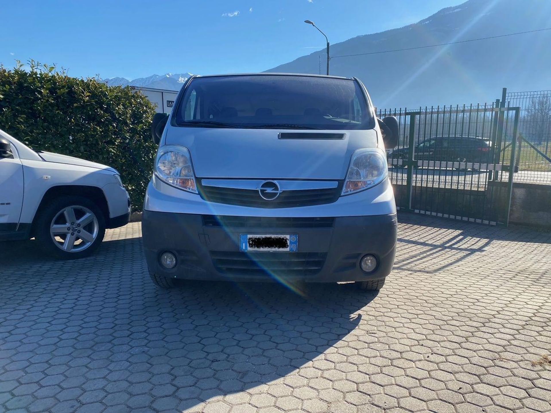 Opel Vivaro 27 2.0 CDTI 120CV