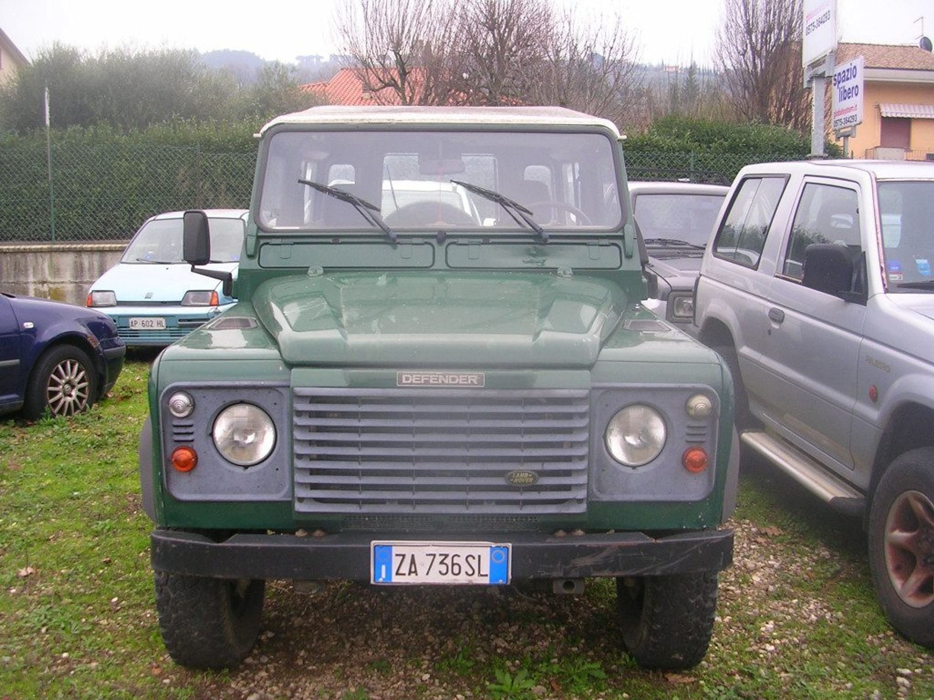 Land Rover Defender