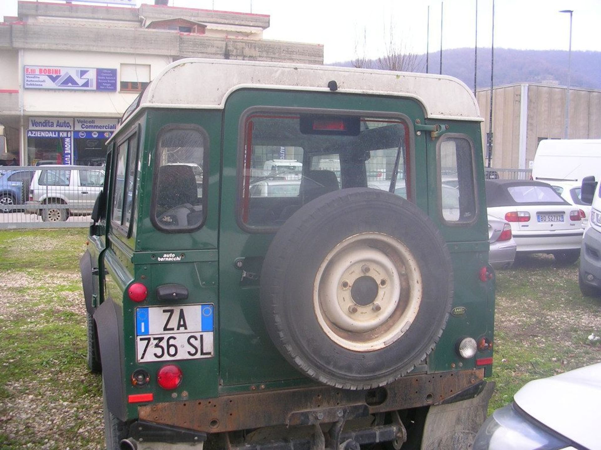 Land Rover Defender