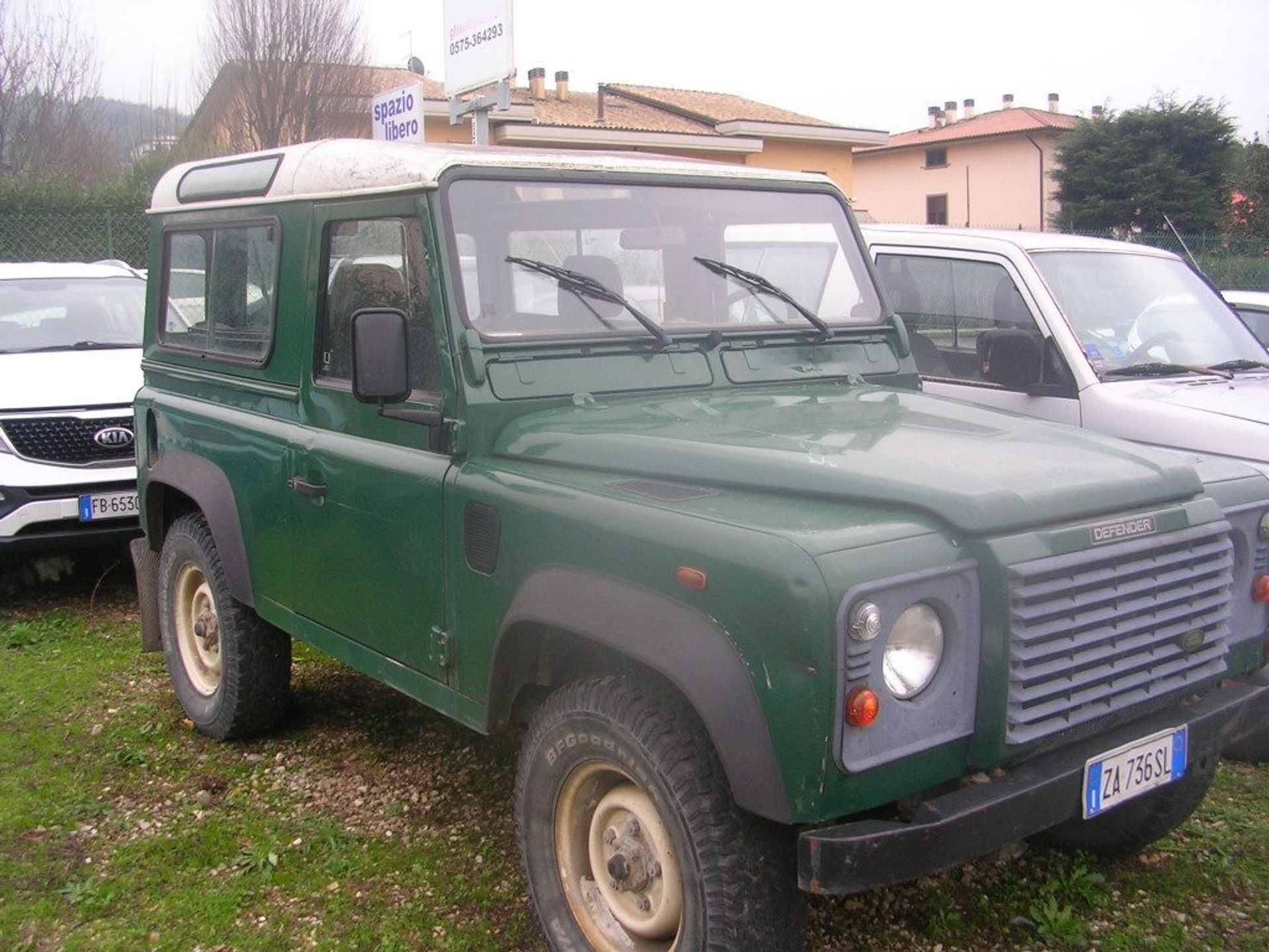 Land Rover Defender