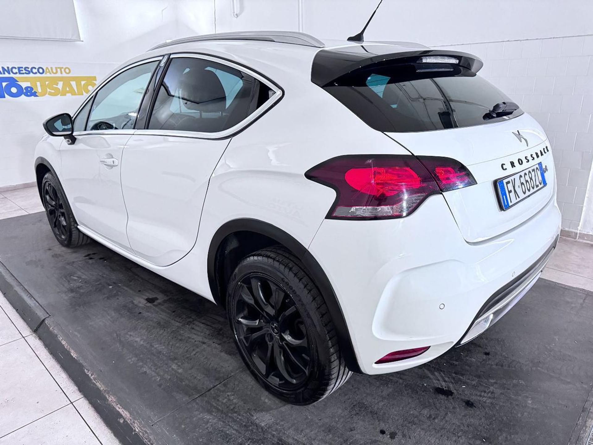 DS Automobiles DS 4