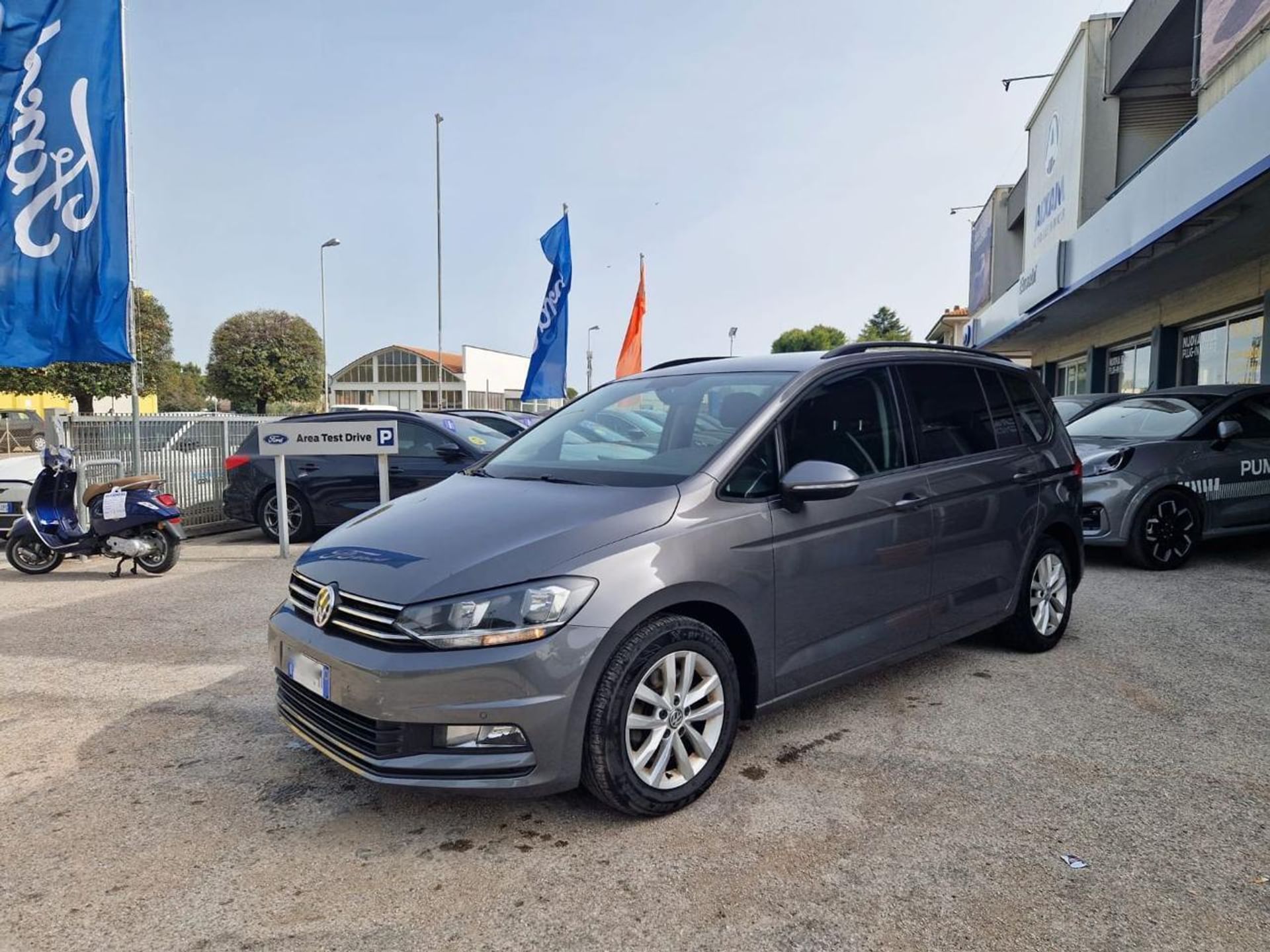Volkswagen Touran