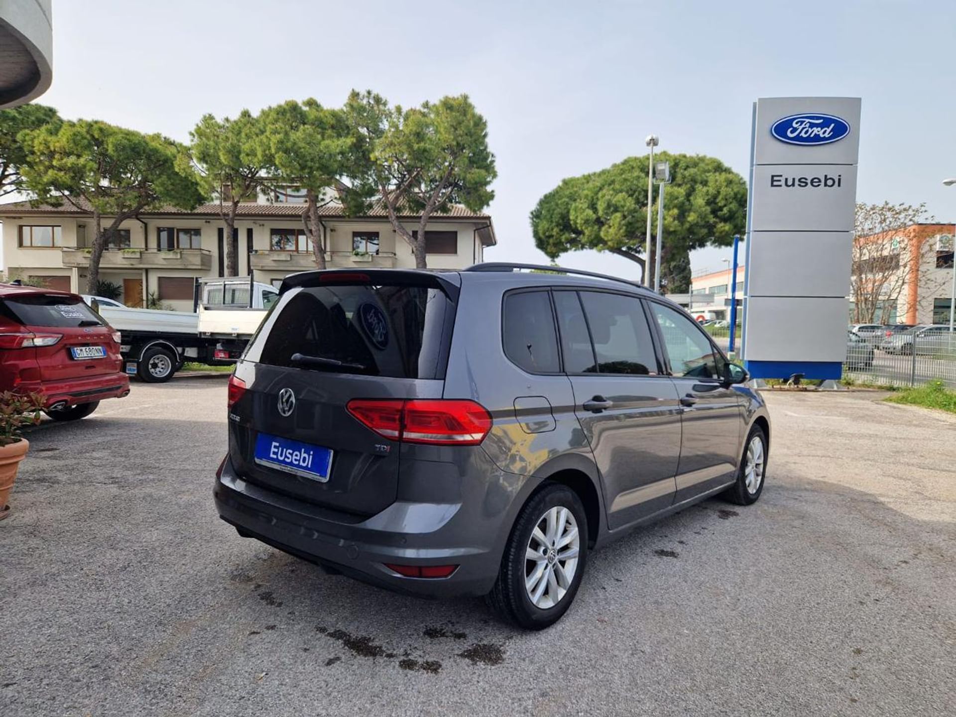 Volkswagen Touran