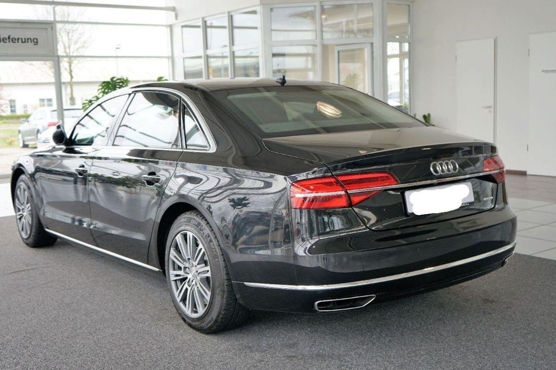 Audi A8