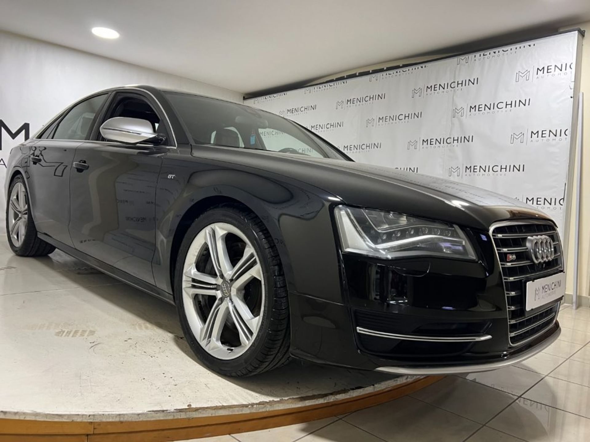 Audi S8