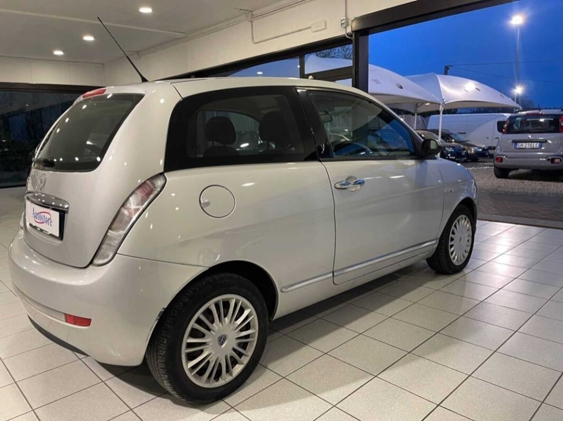 Lancia Ypsilon