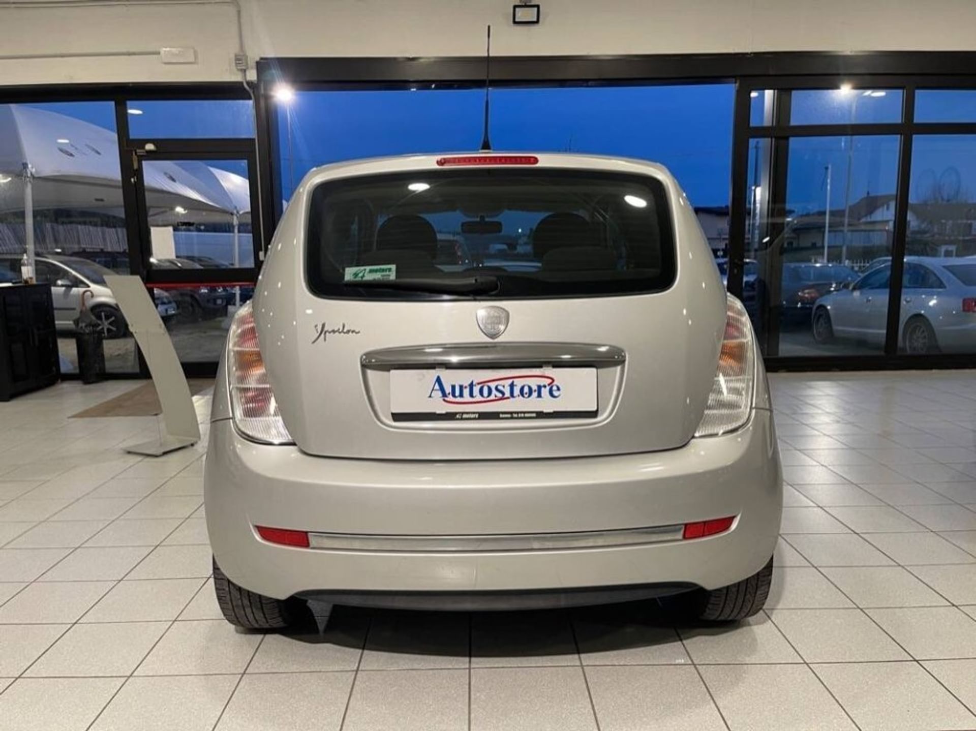 Lancia Ypsilon