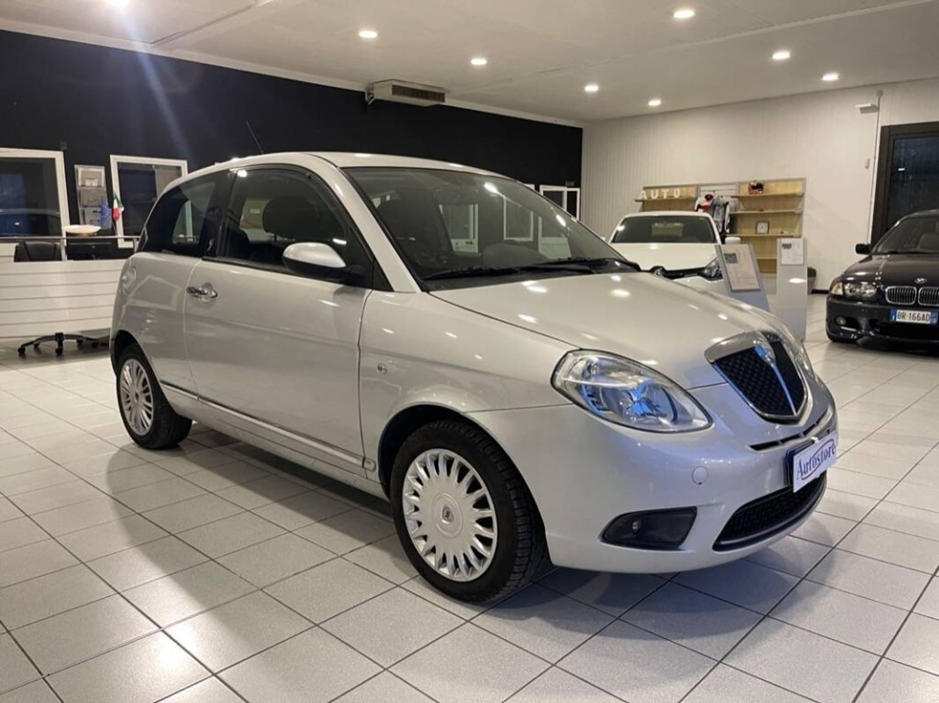 Lancia Ypsilon