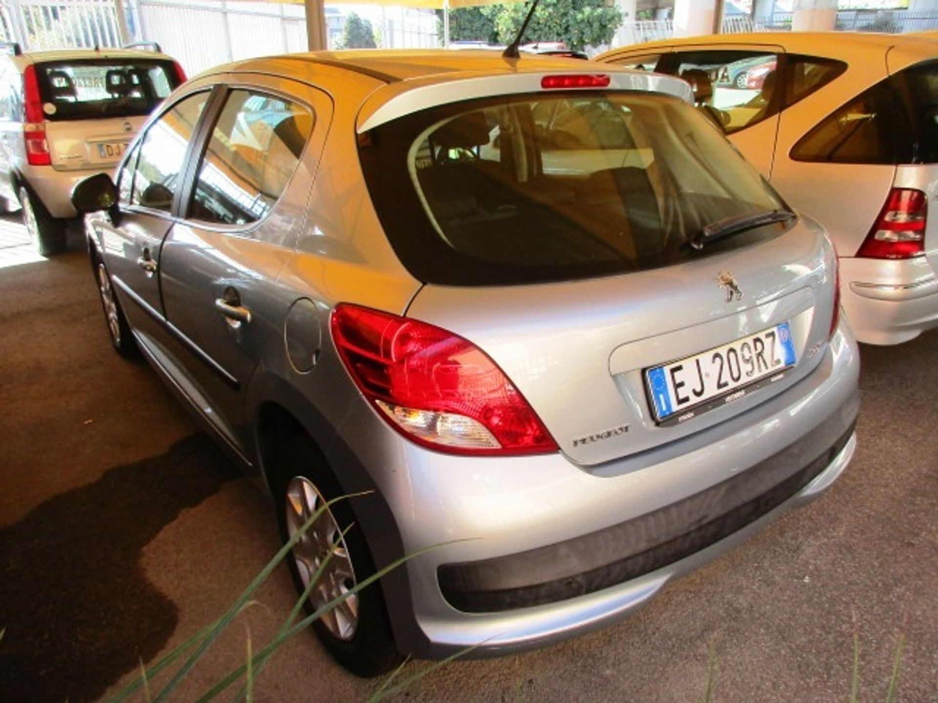 Peugeot 207
