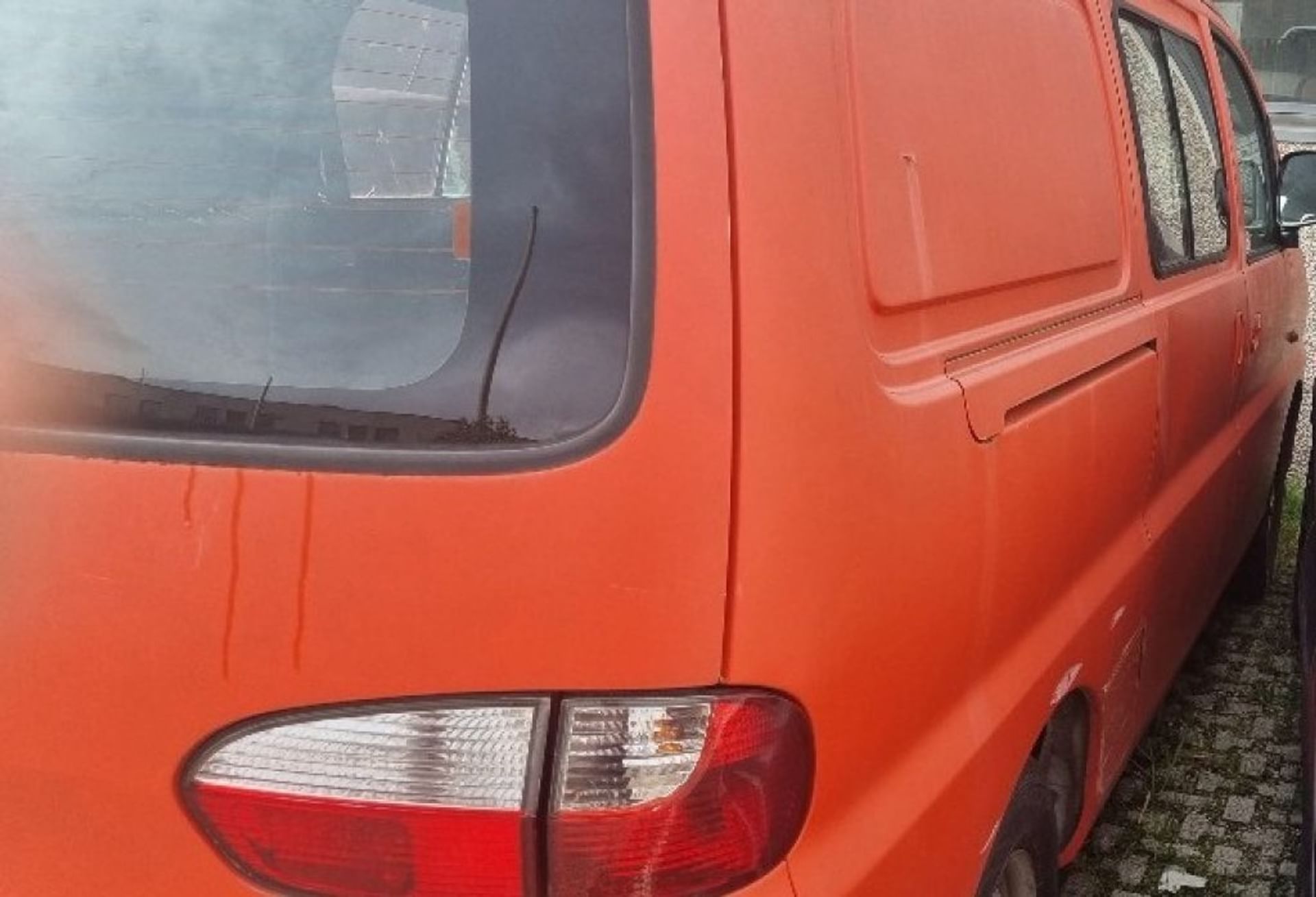 Hyundai H-1
