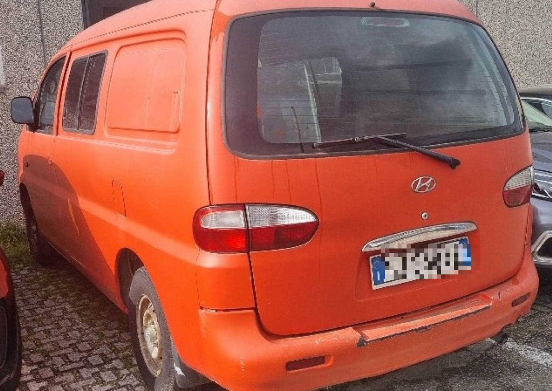Hyundai H-1
