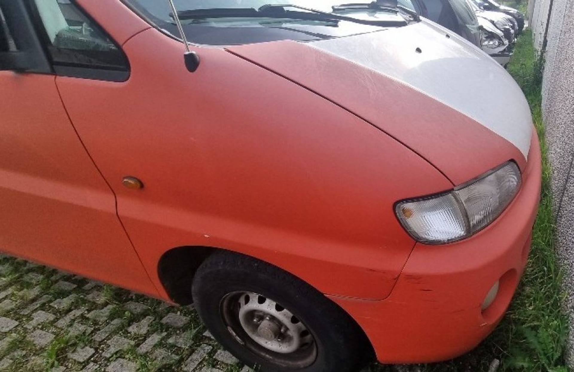 Hyundai H-1