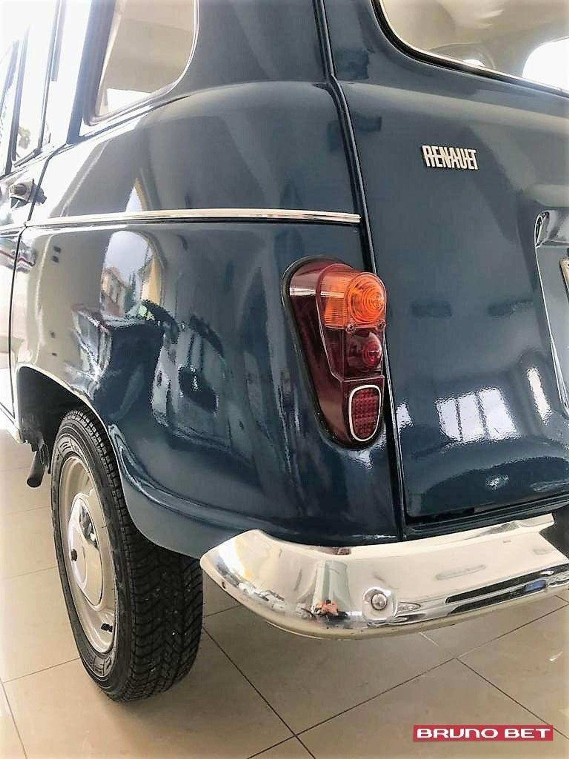 Renault 4