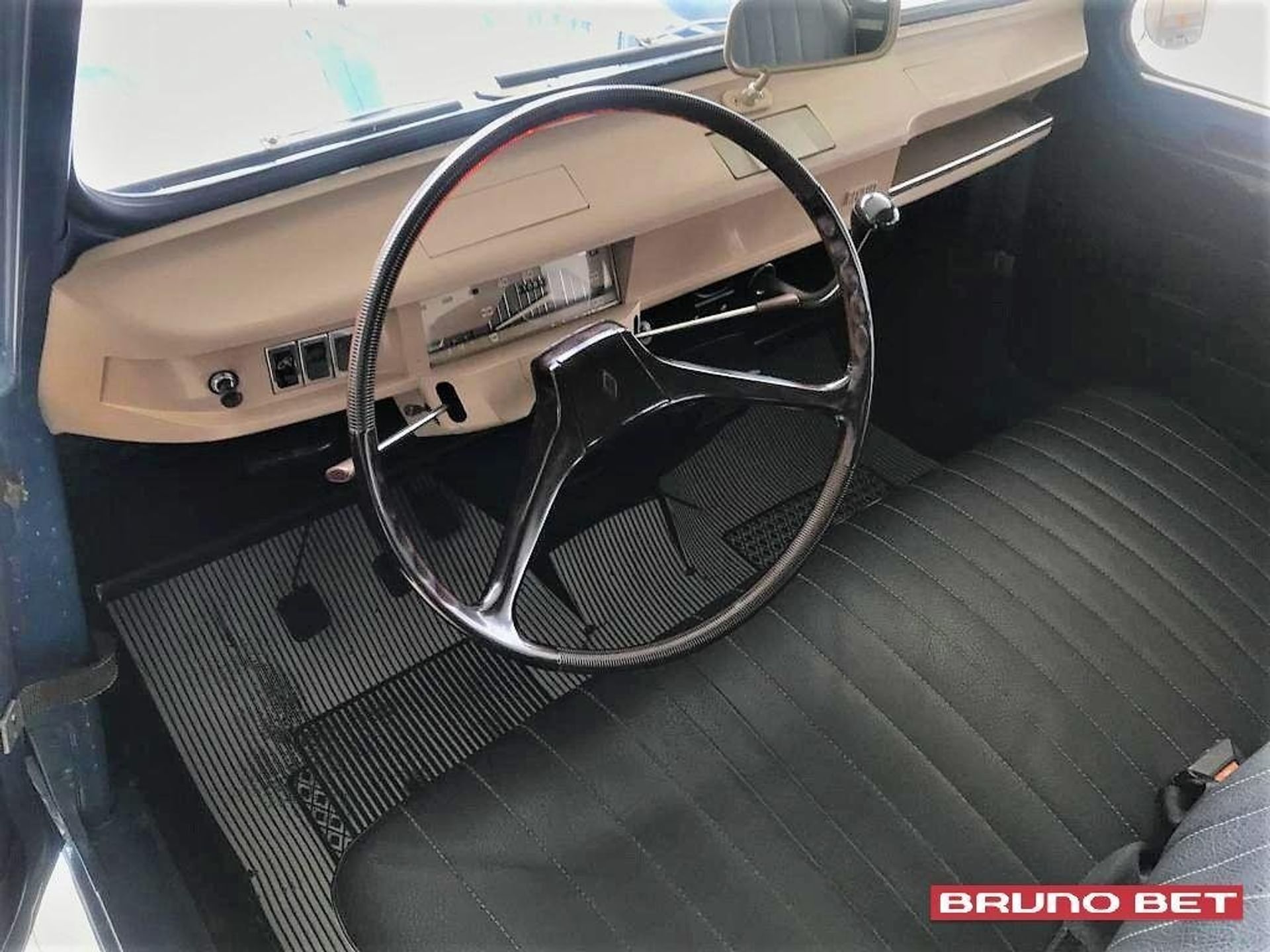 Renault 4