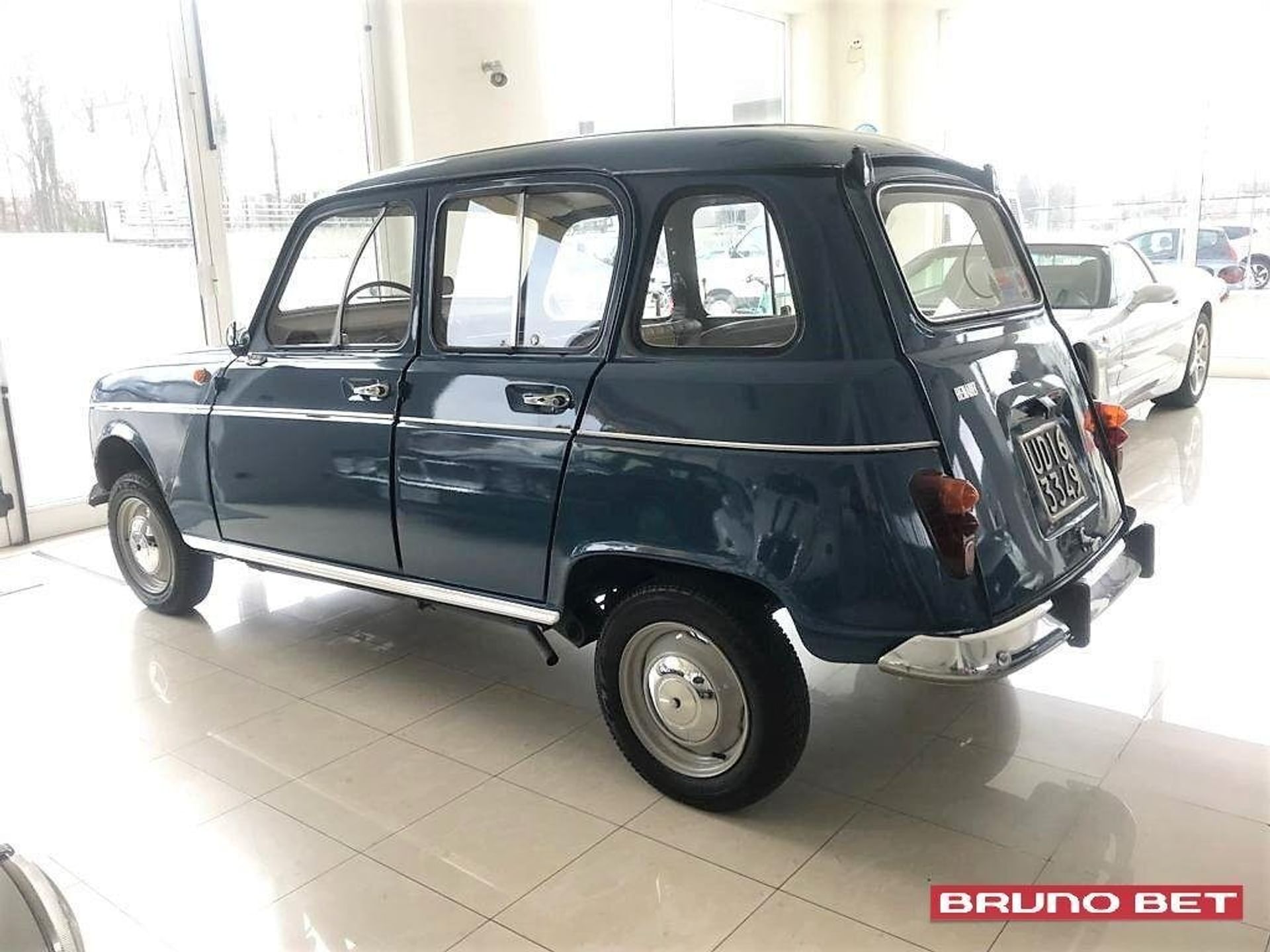 Renault 4