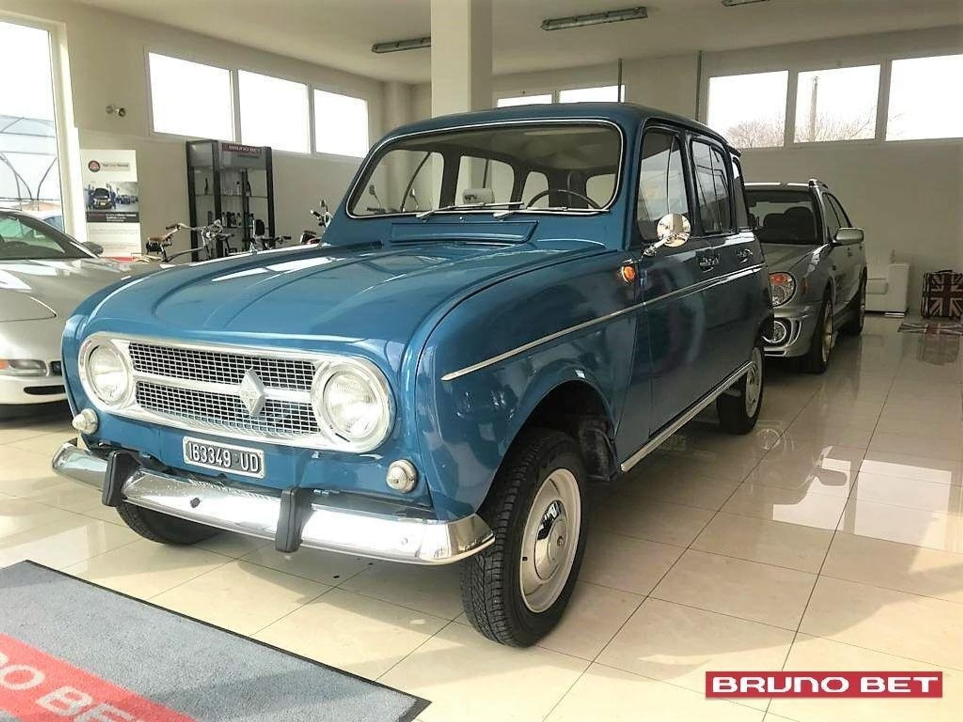 Renault 4