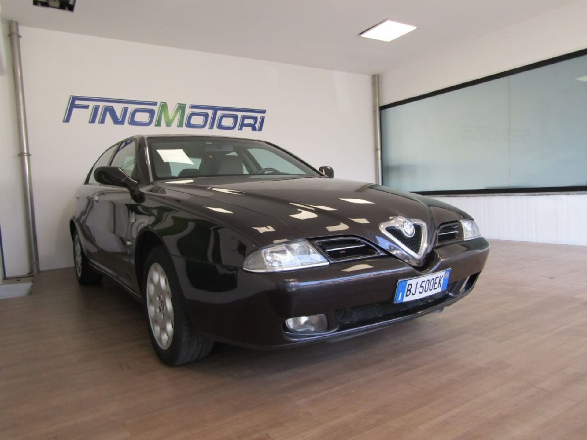 Alfa Romeo 166