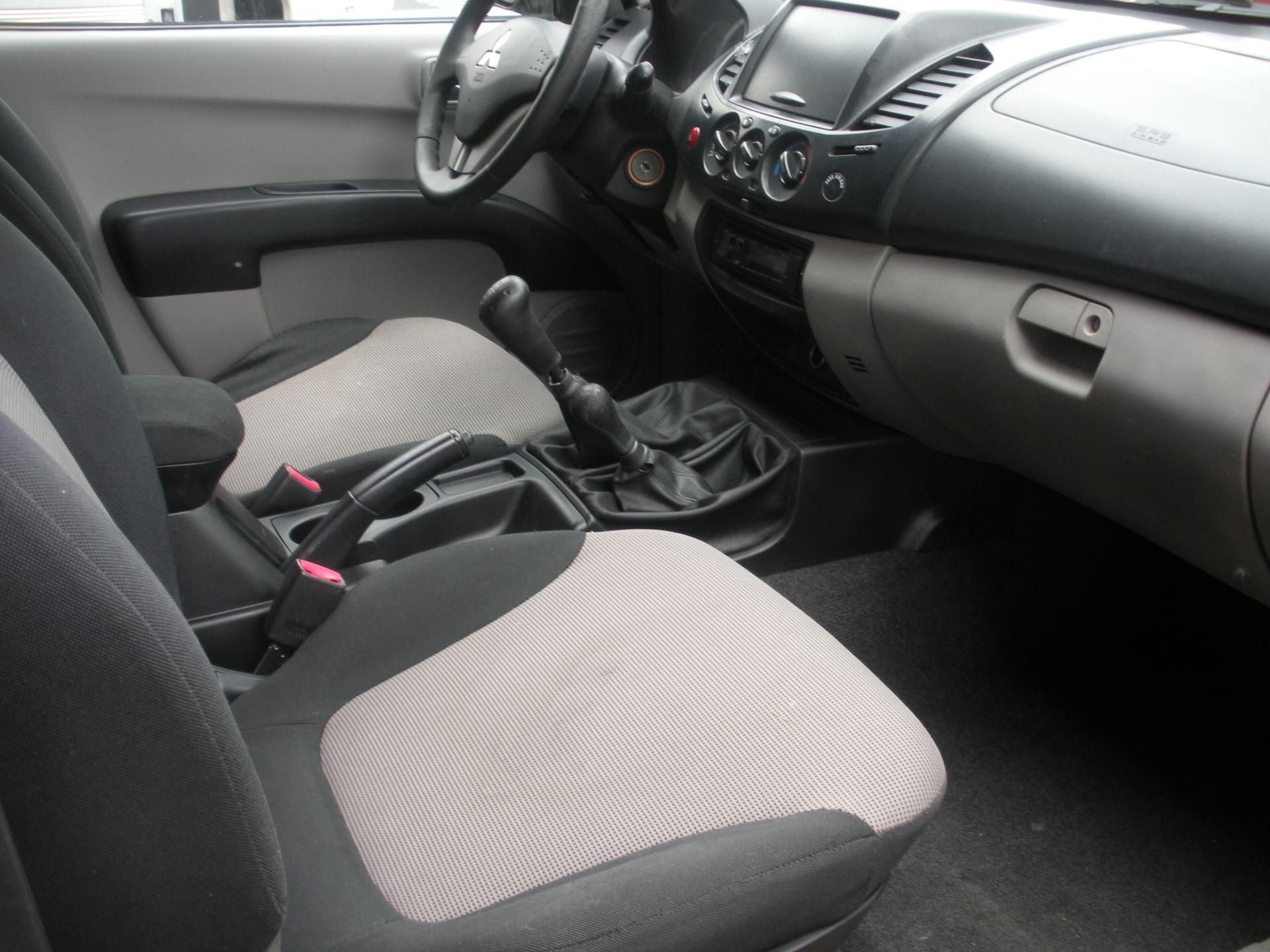 Mitsubishi L200