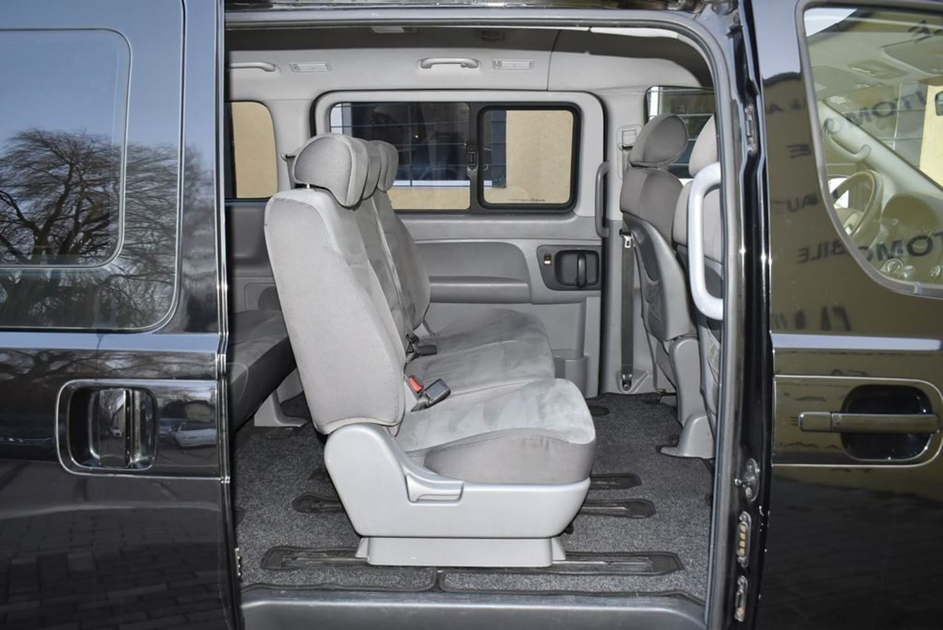 Hyundai H-1
