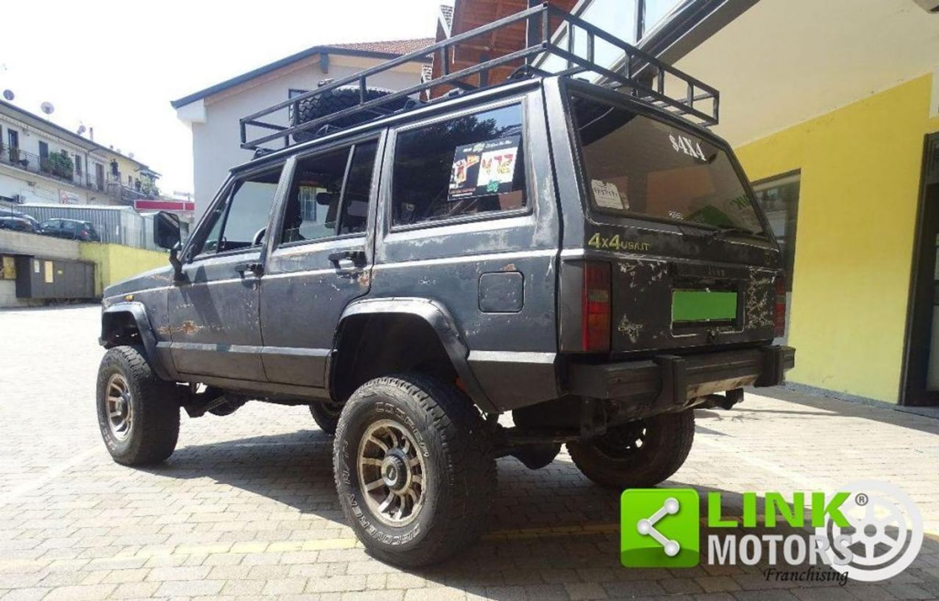 Jeep Cherokee