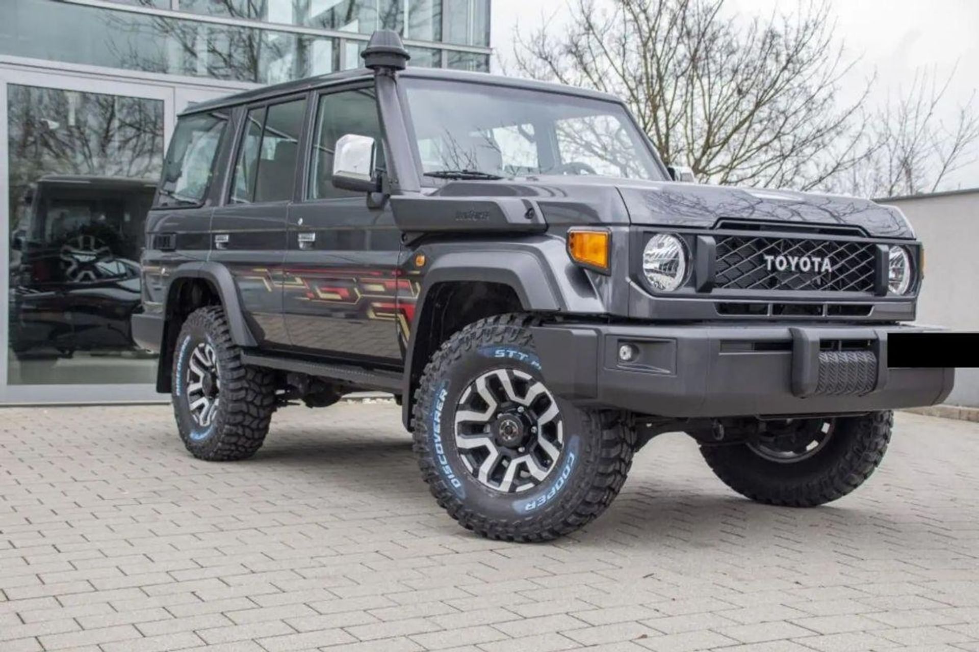 Toyota Land Cruiser