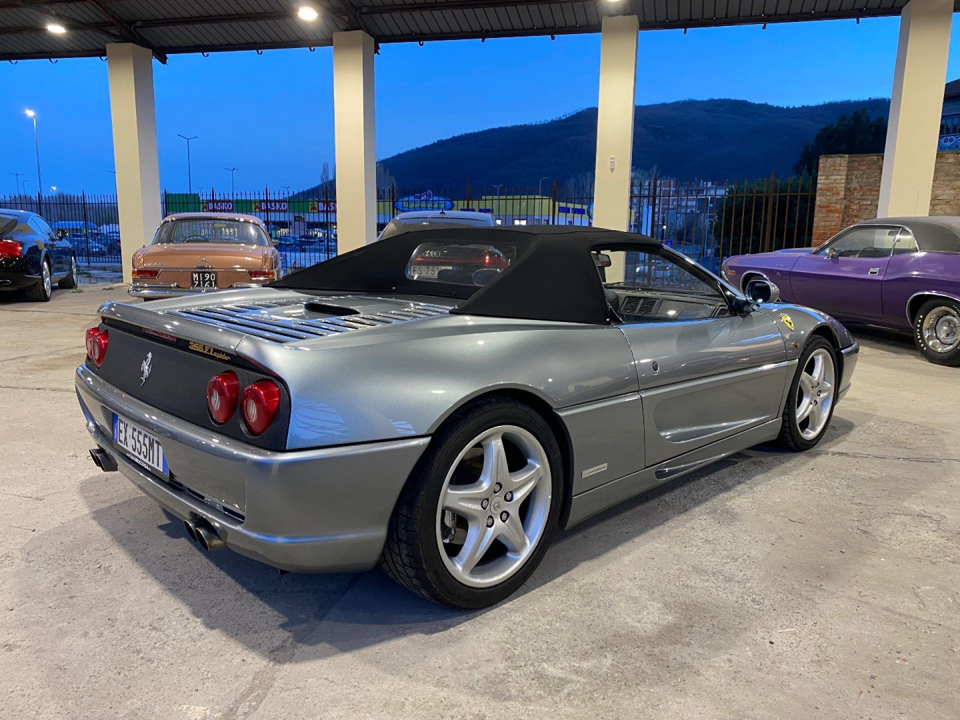 Ferrari F355