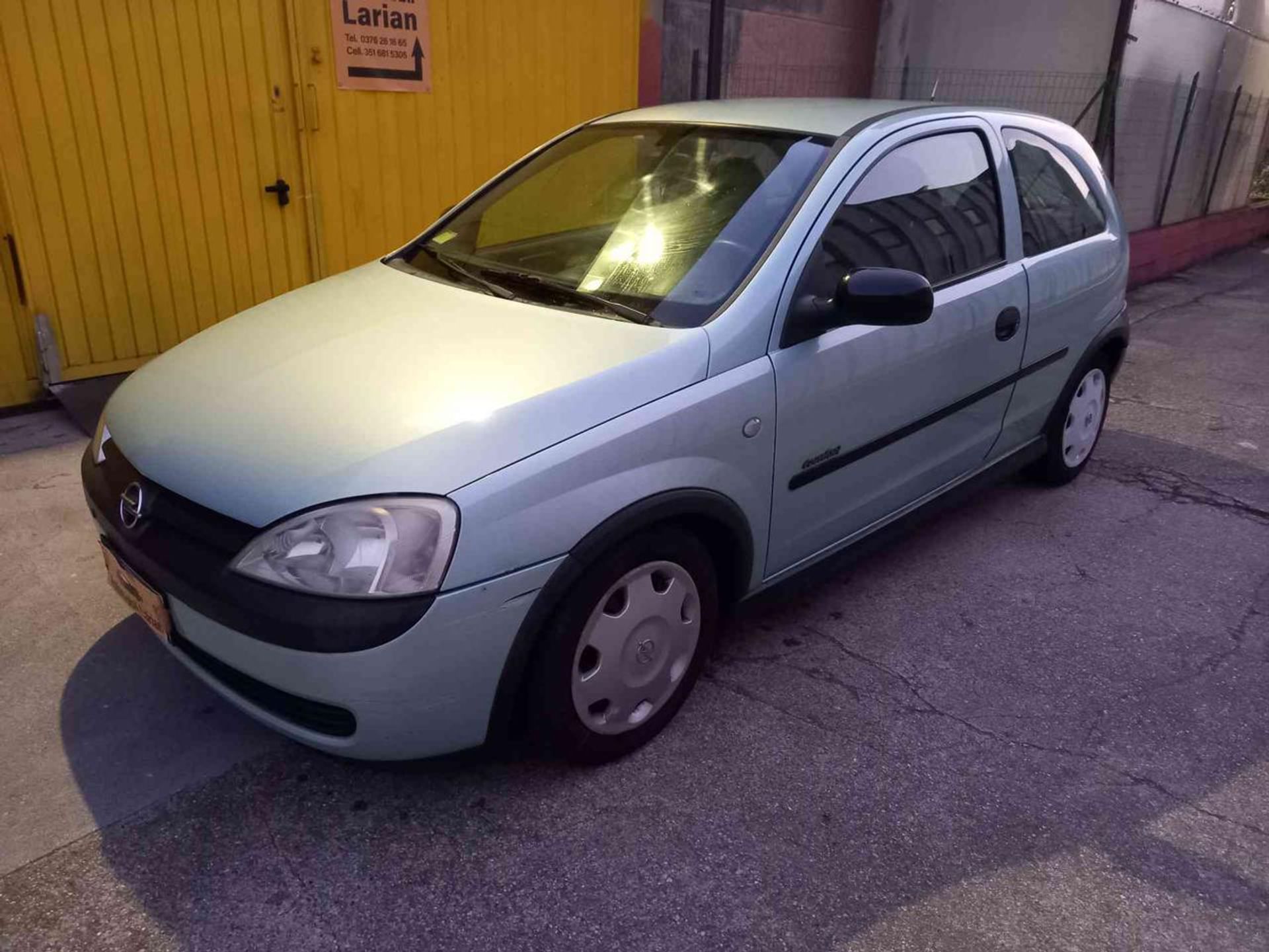 Opel Corsa 1.0i