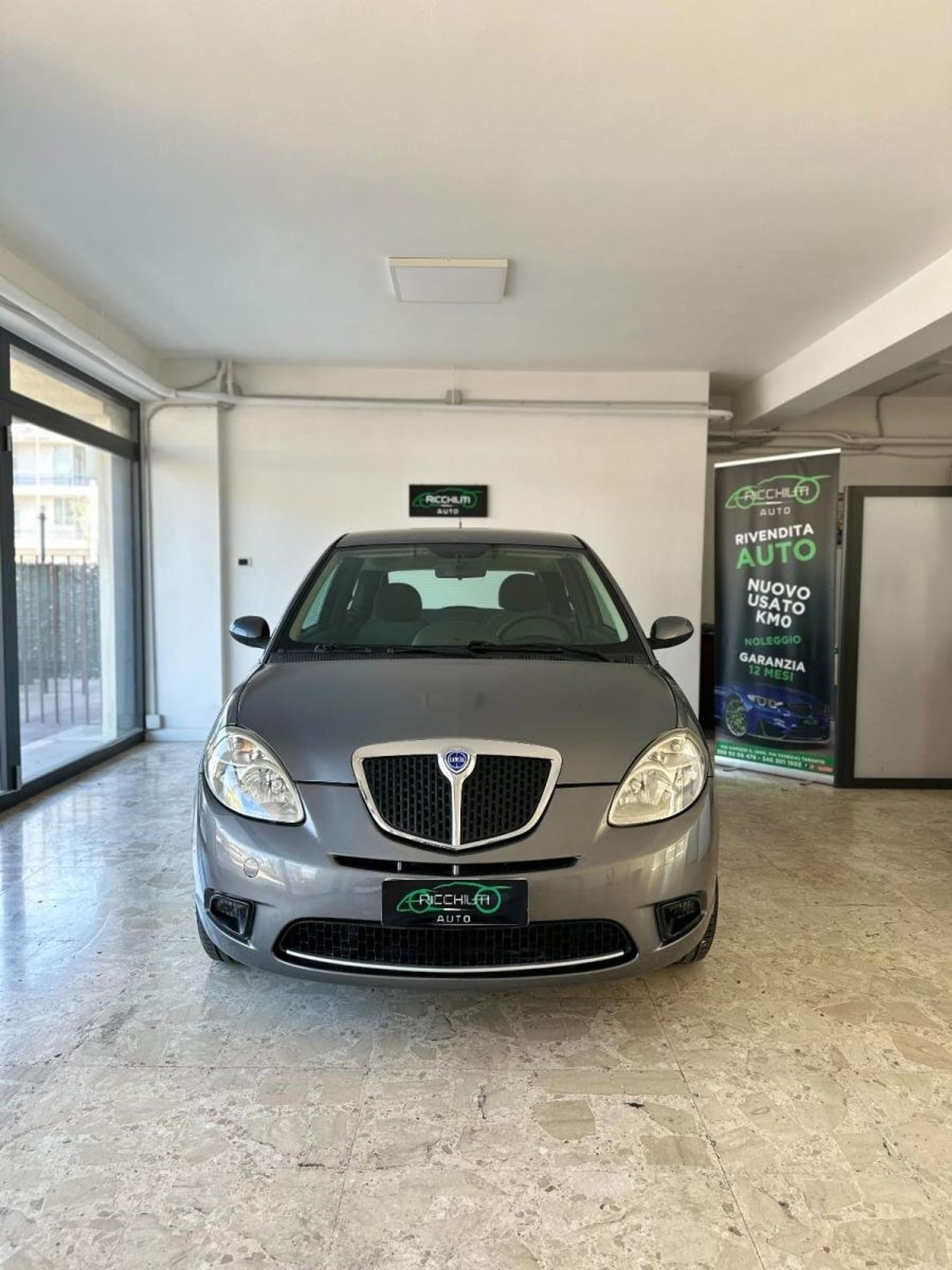 Lancia Ypsilon