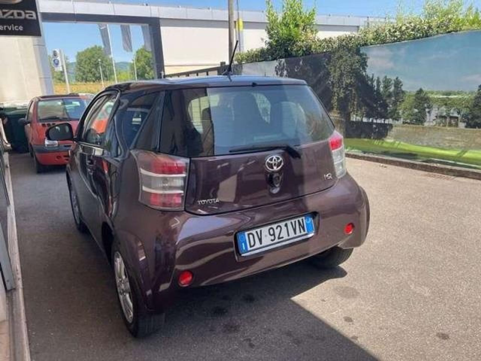 Toyota iQ