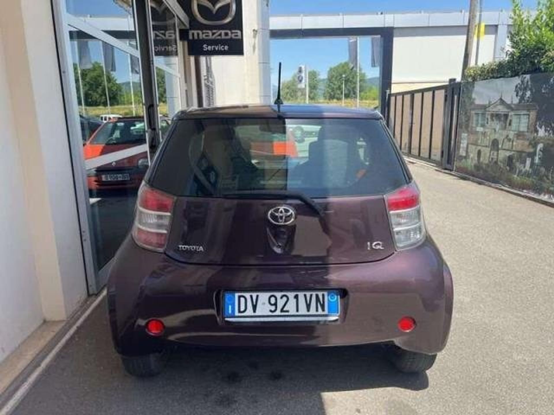 Toyota iQ