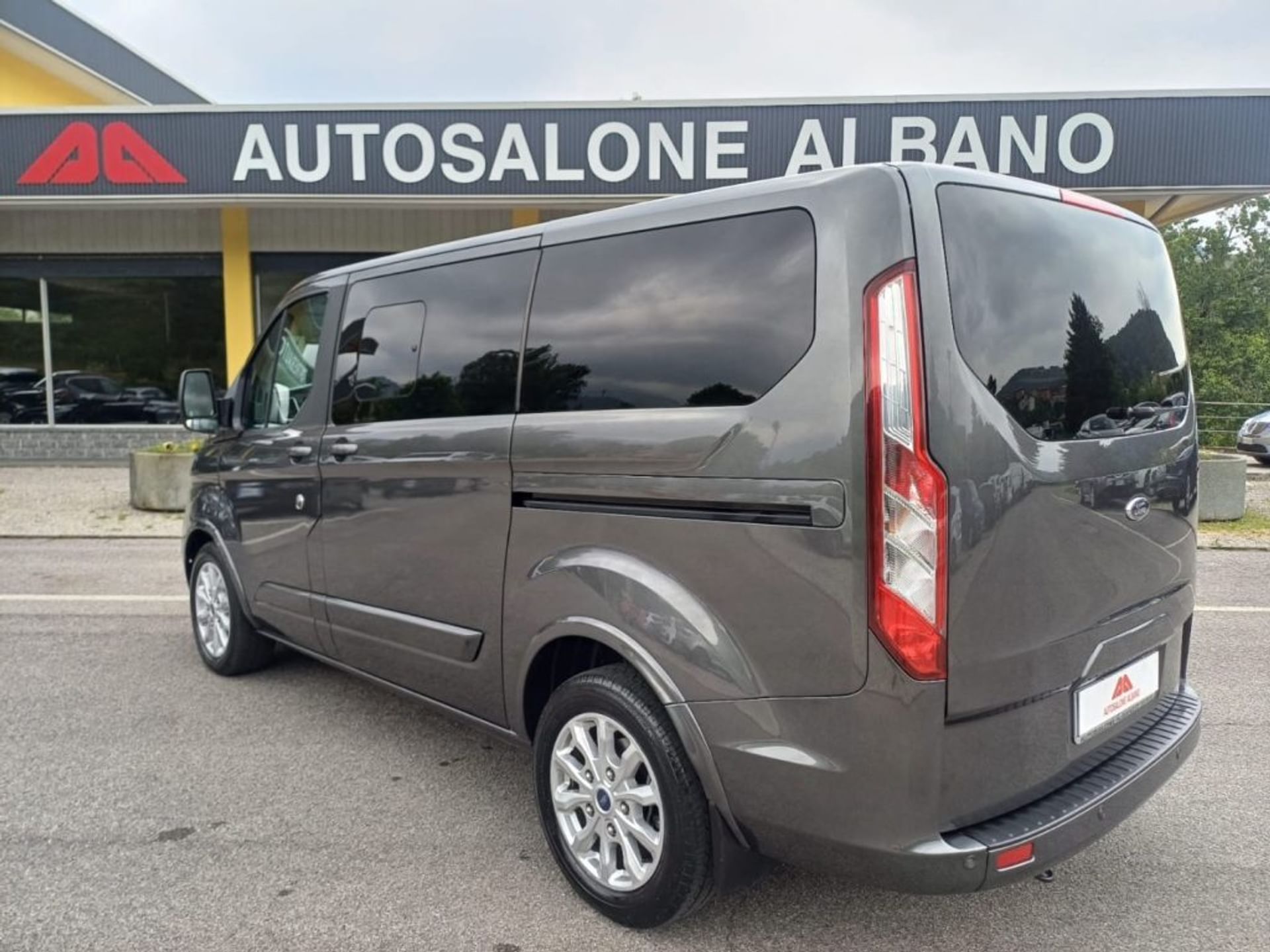 Ford Tourneo Custom