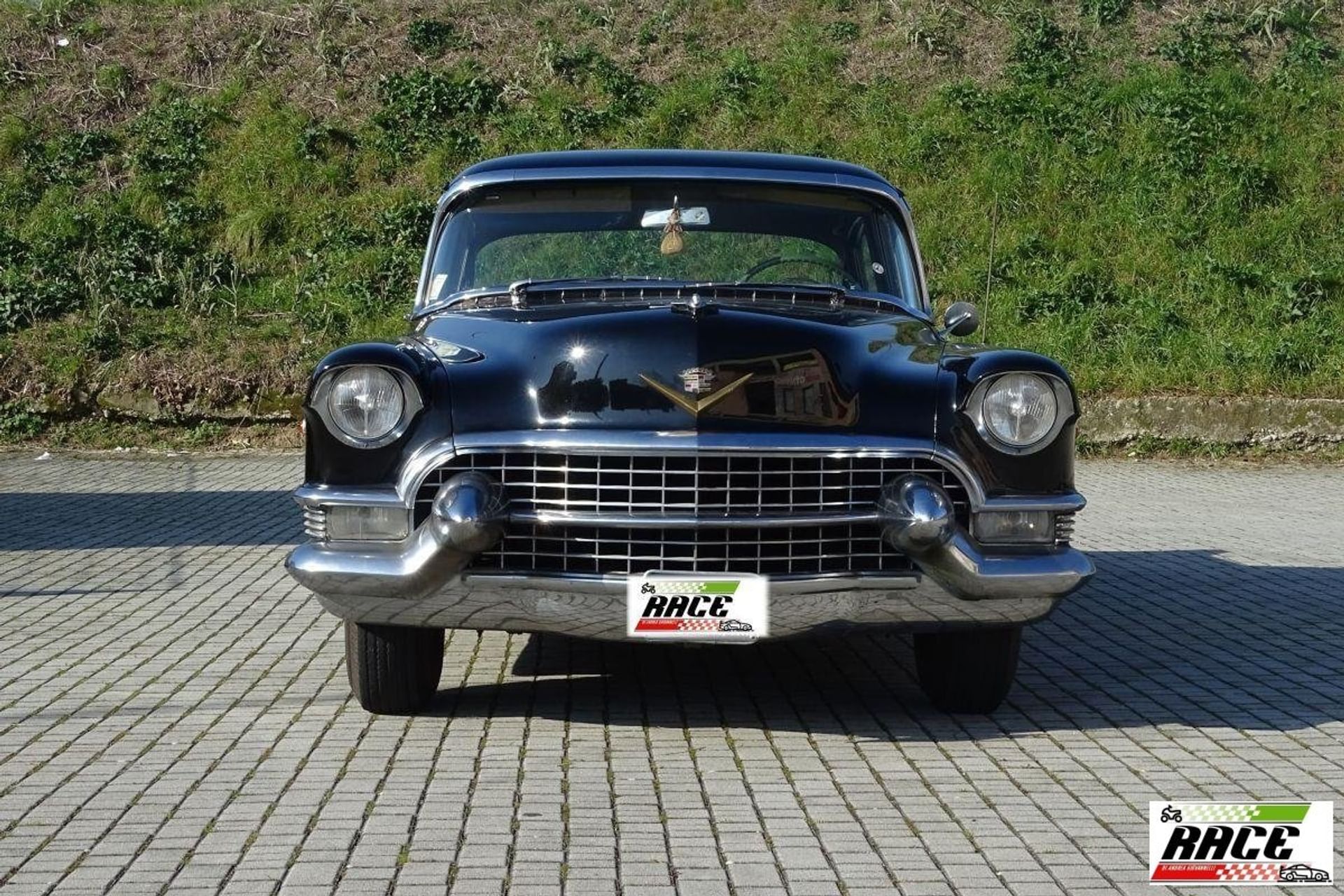 Cadillac Sedan