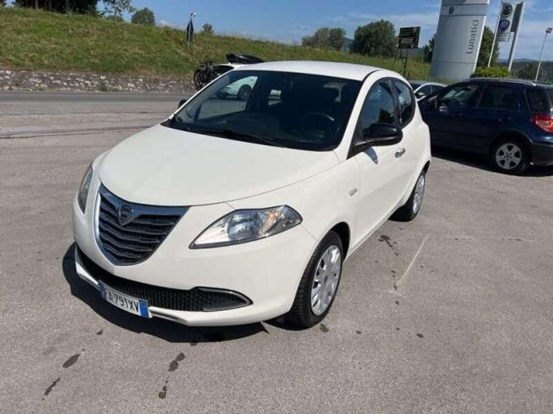 Lancia Ypsilon