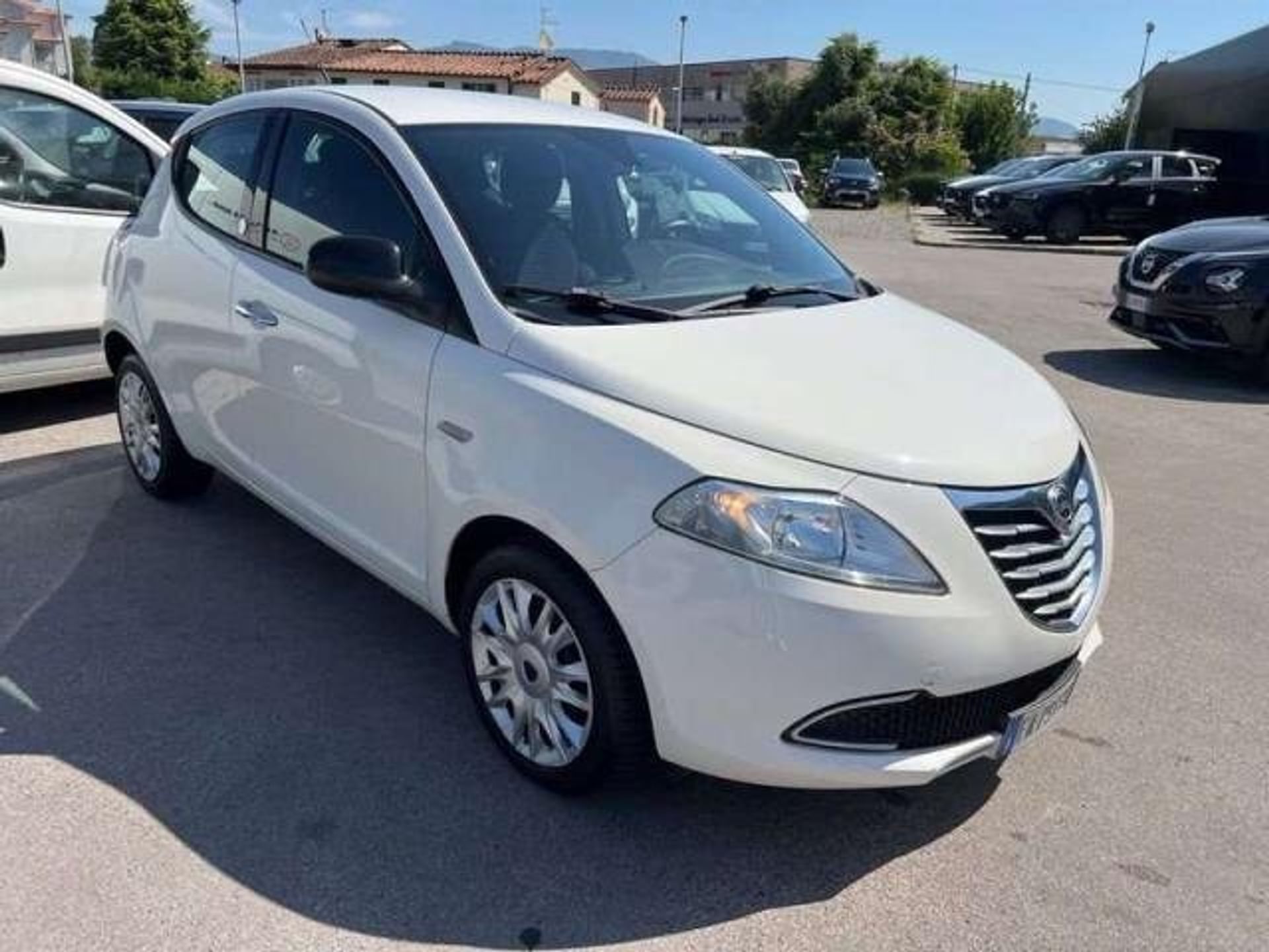 Lancia Ypsilon