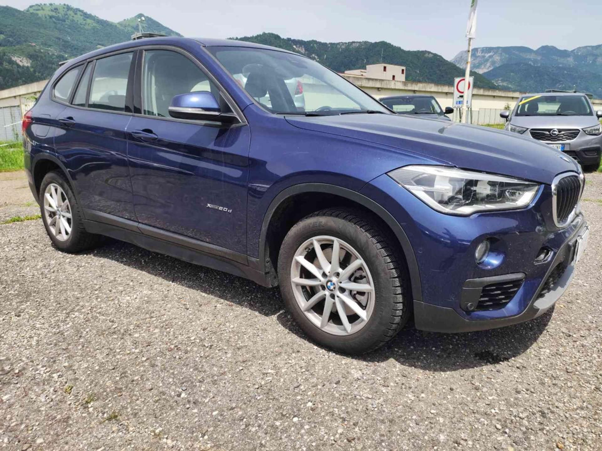 BMW X1