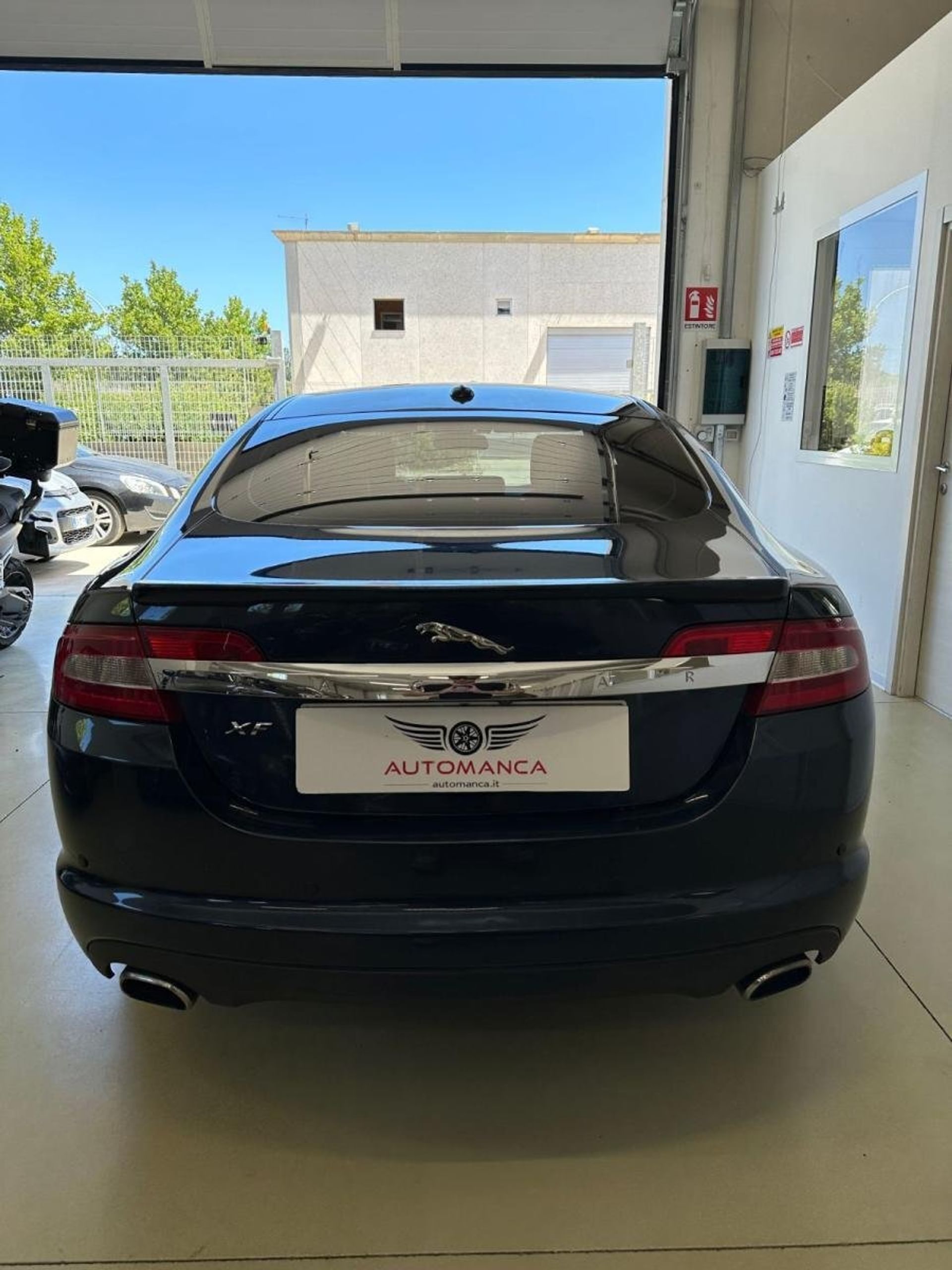 Jaguar XF