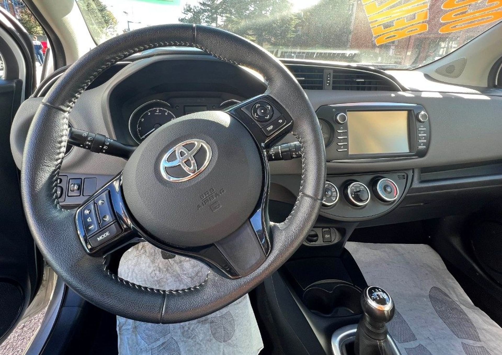 Toyota 1.0 - Volante