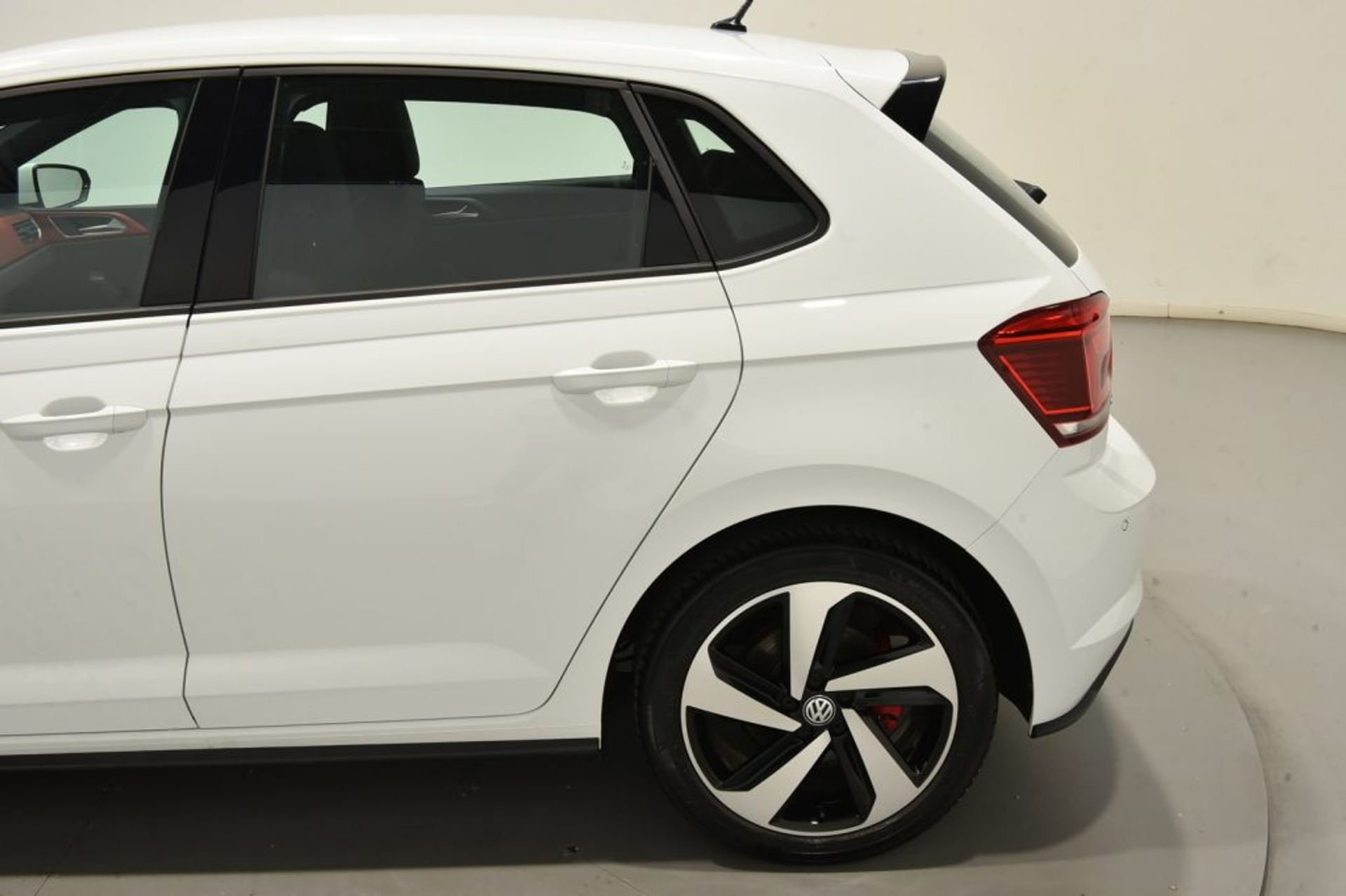 Volkswagen 2.0 TSI - Posteriore destro