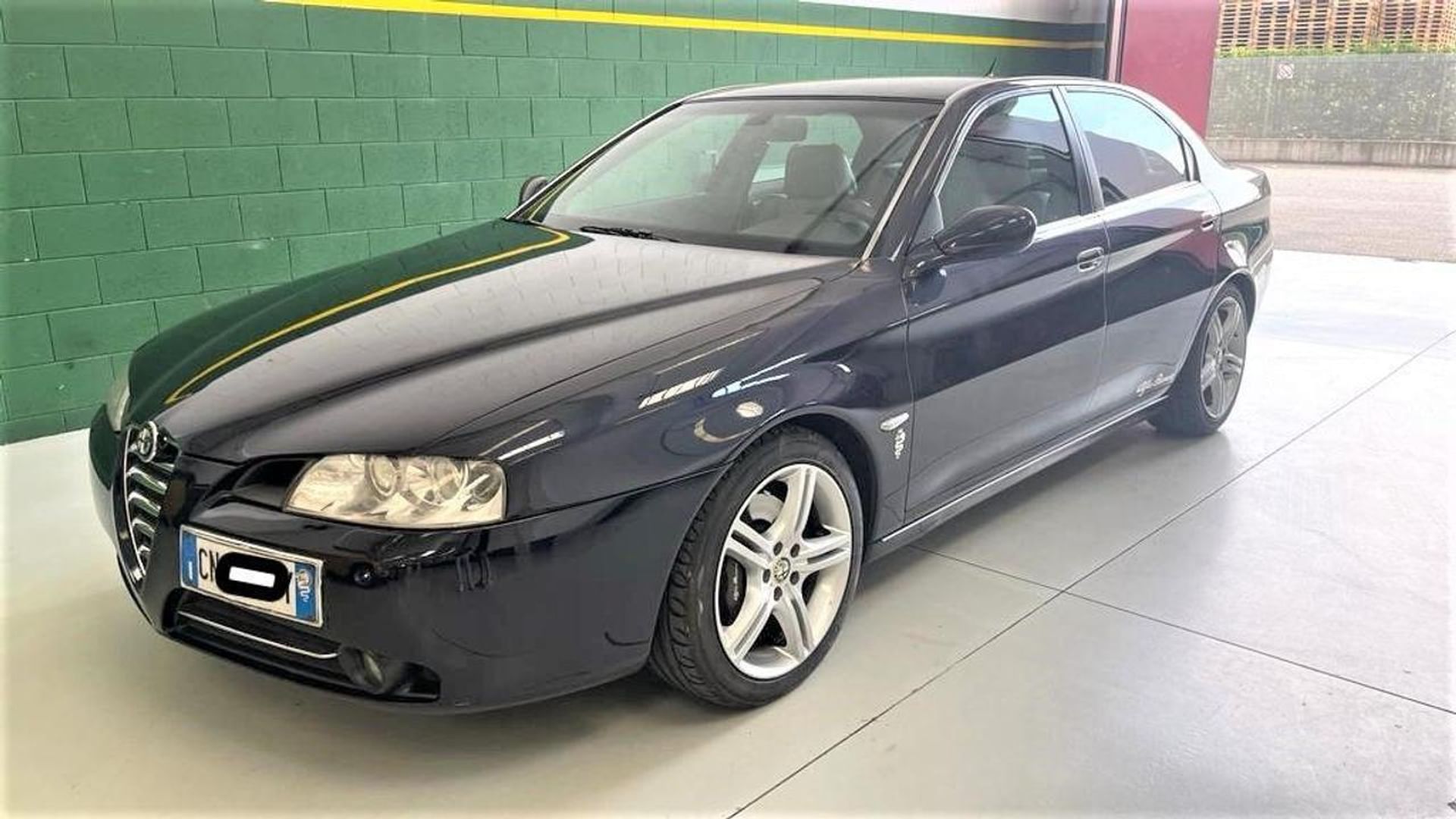Alfa Romeo 166