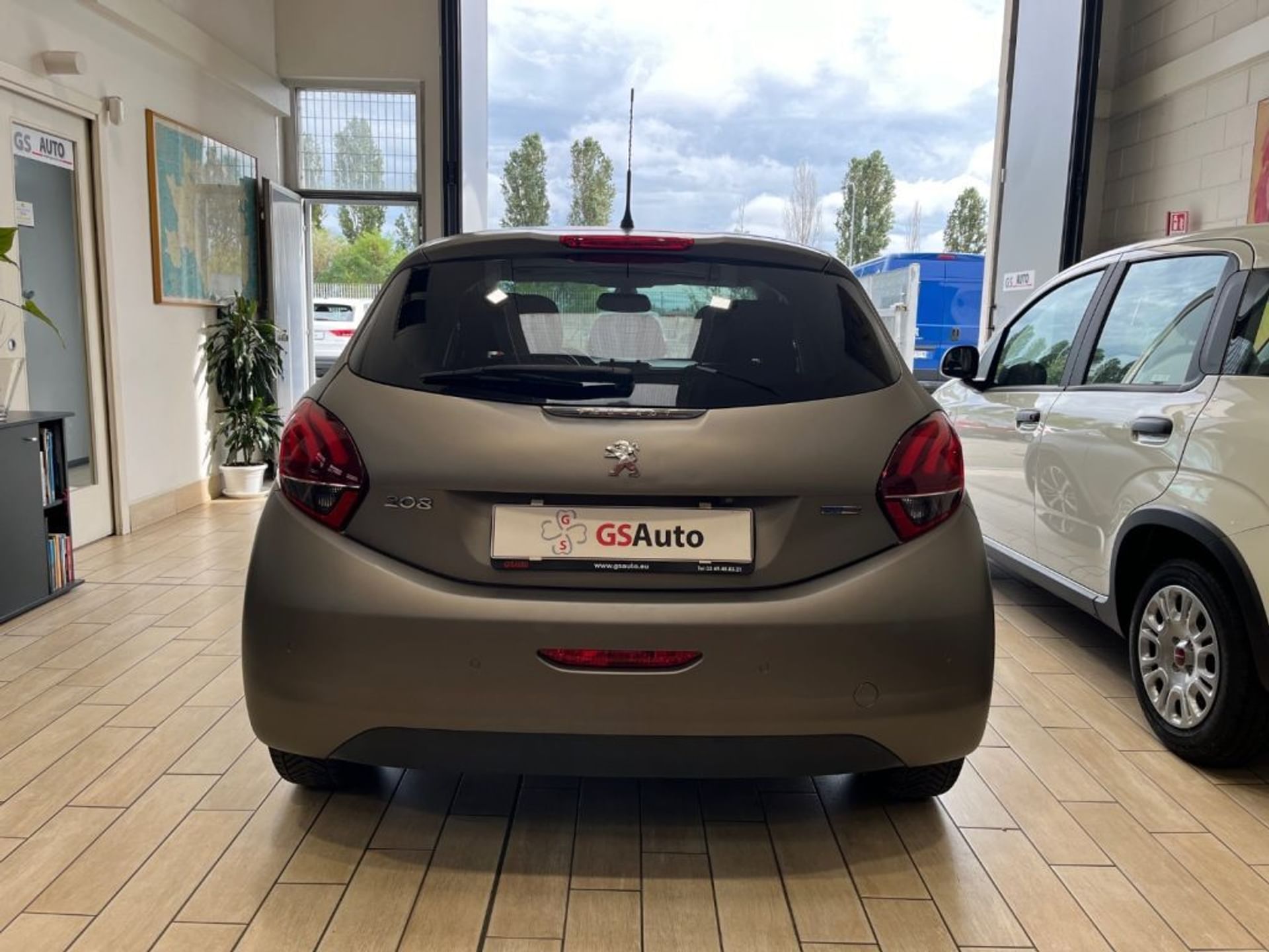 Peugeot 208