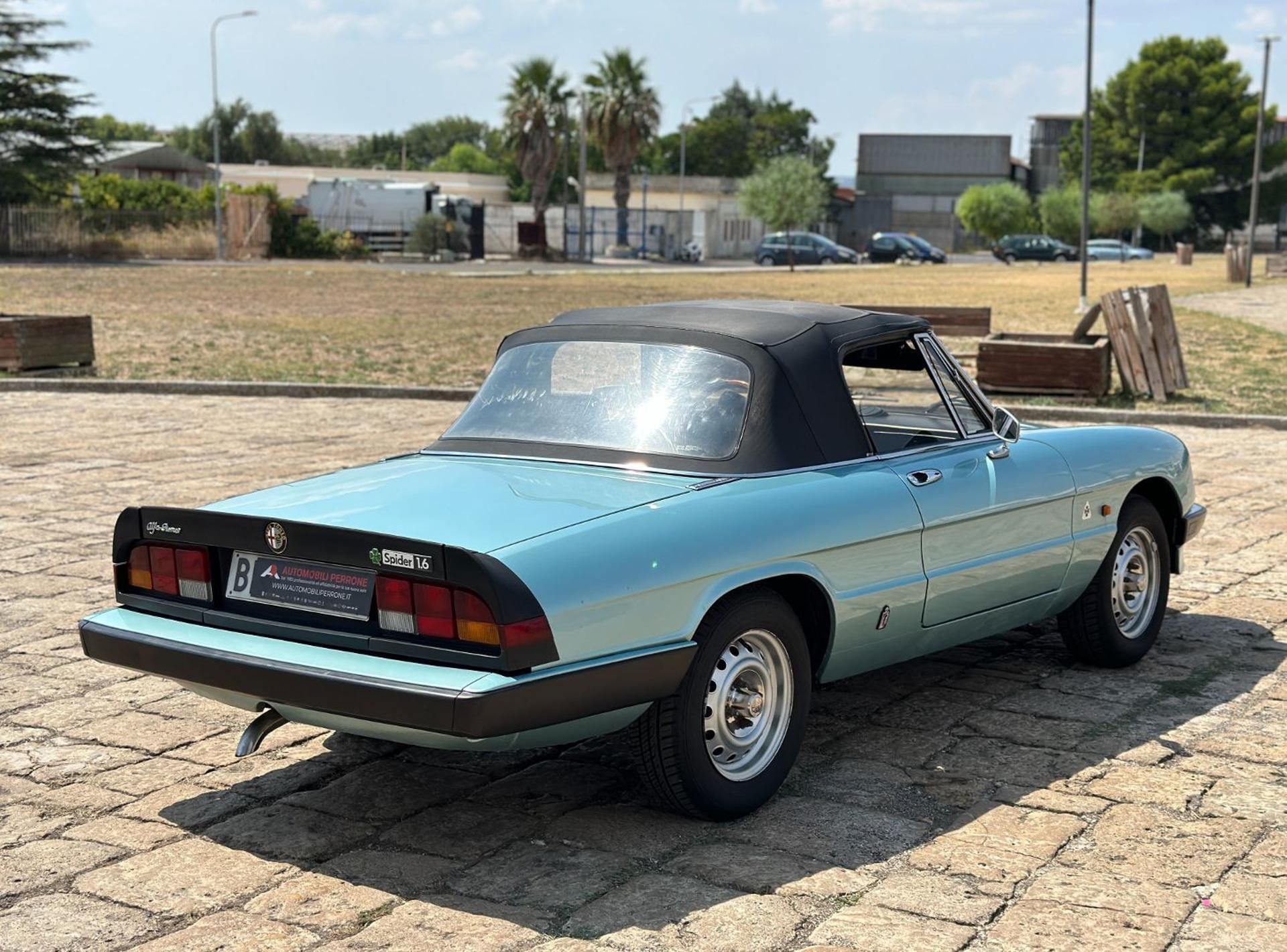 Alfa Romeo Spider