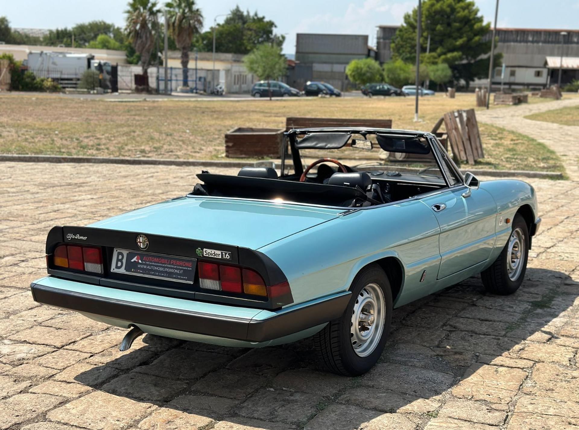 Alfa Romeo Spider