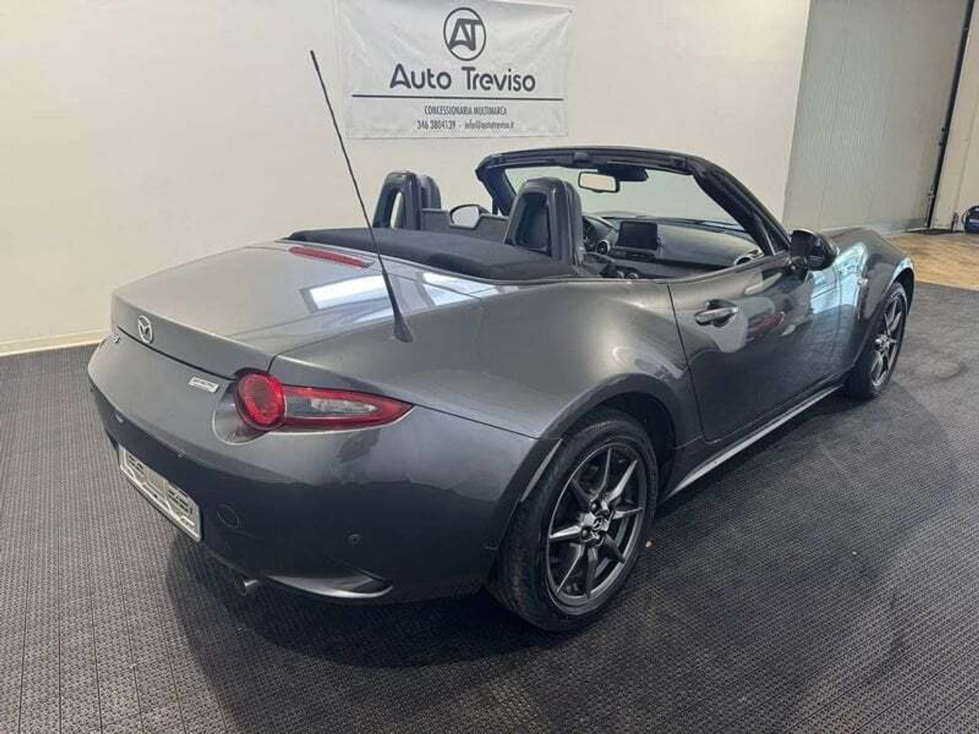 Mazda MX-5