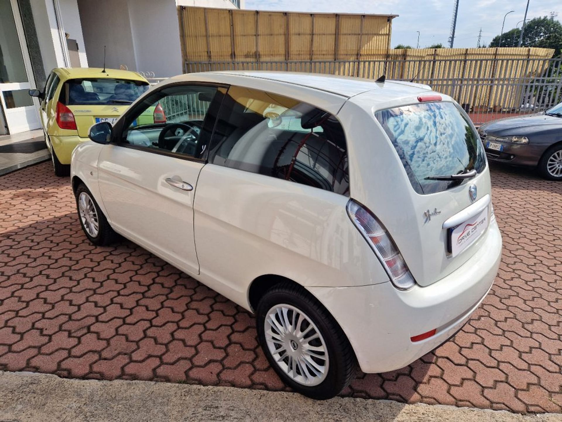 Lancia Ypsilon