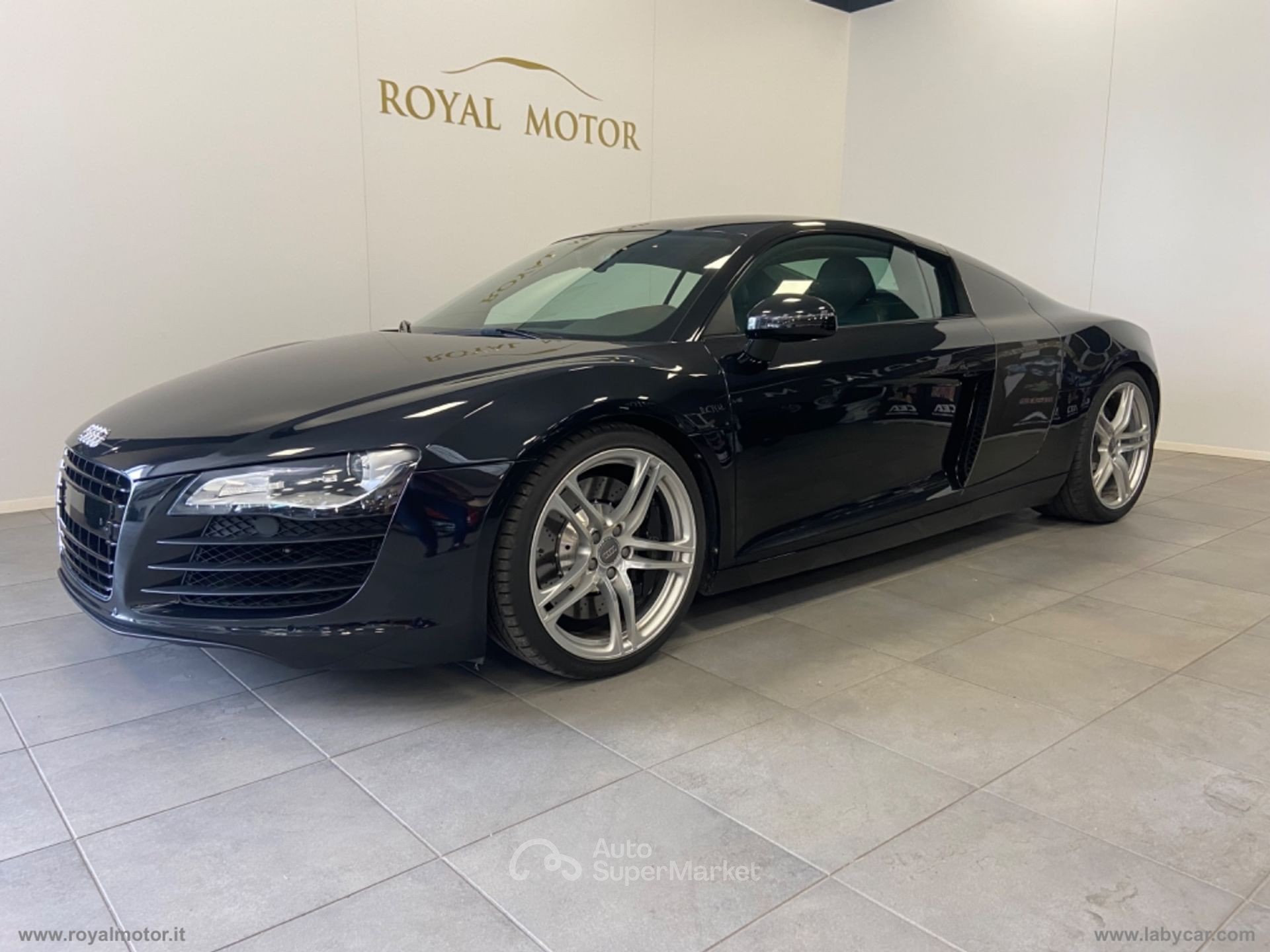 Audi R8