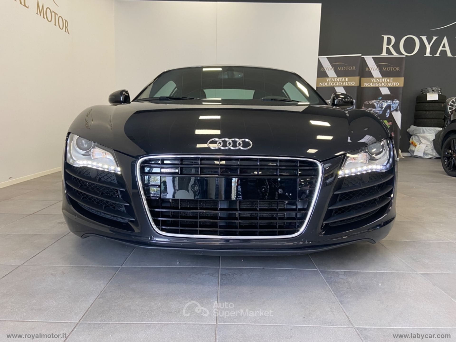 Audi R8