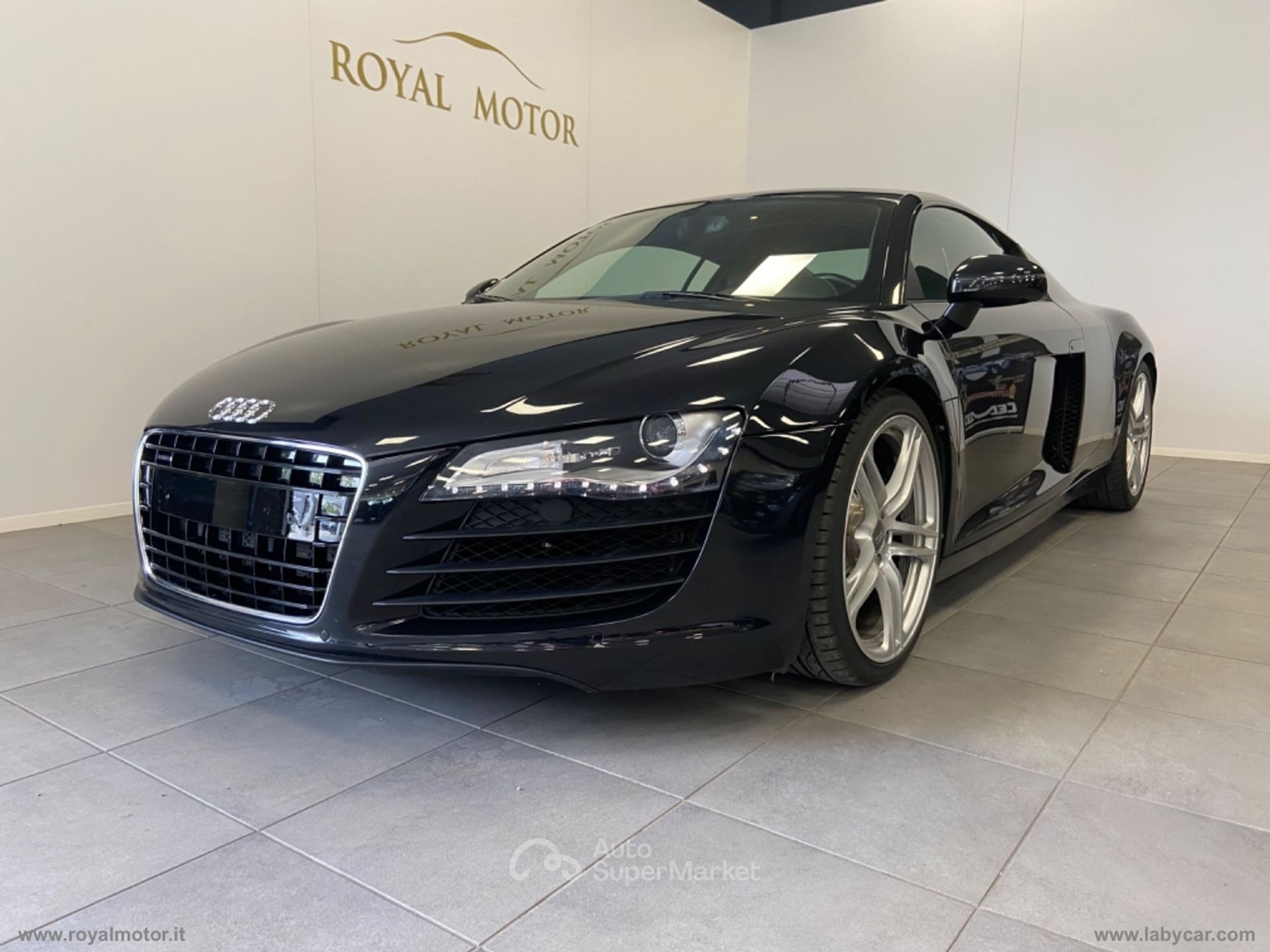 Audi R8
