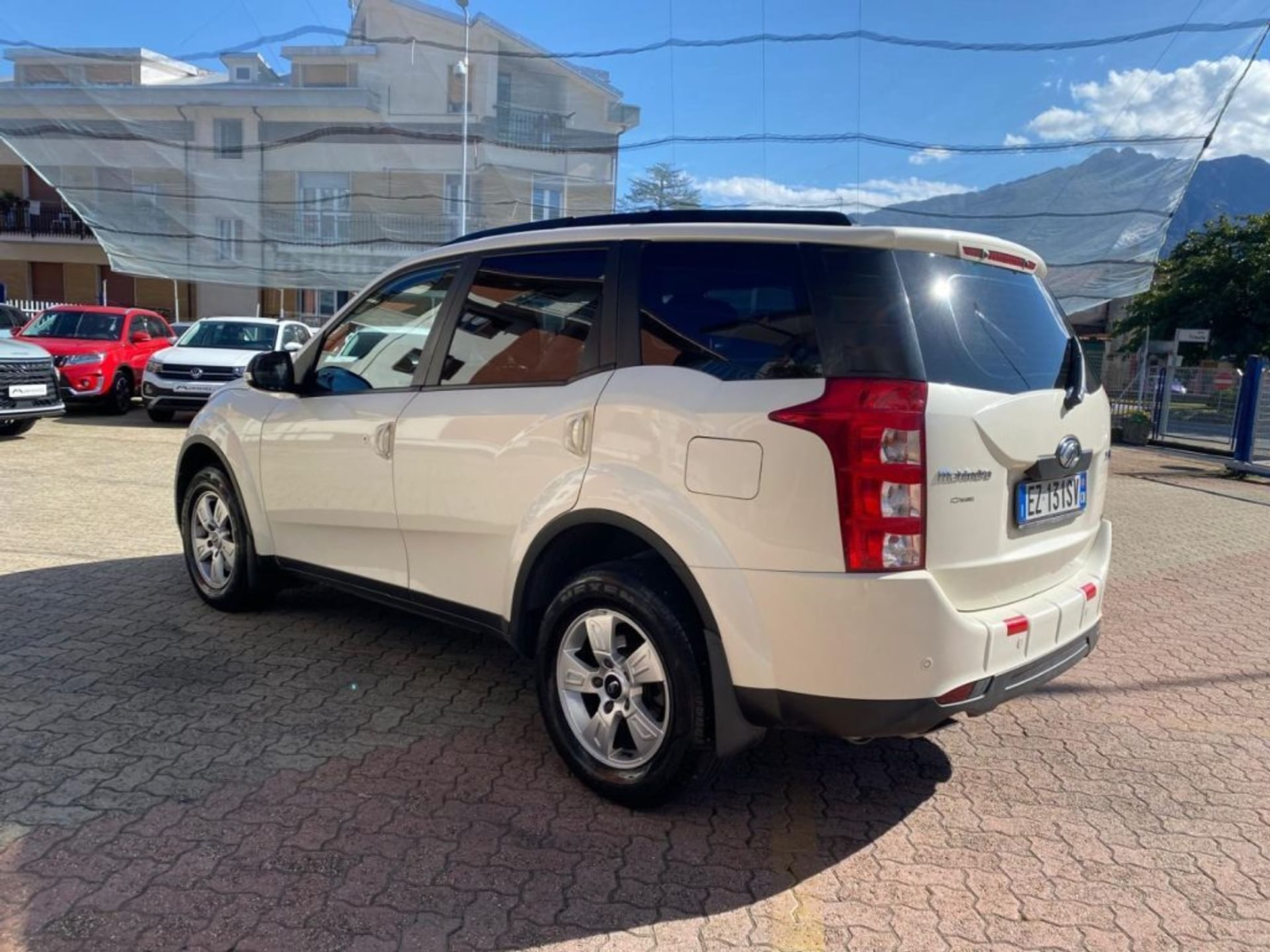 Mahindra XUV500